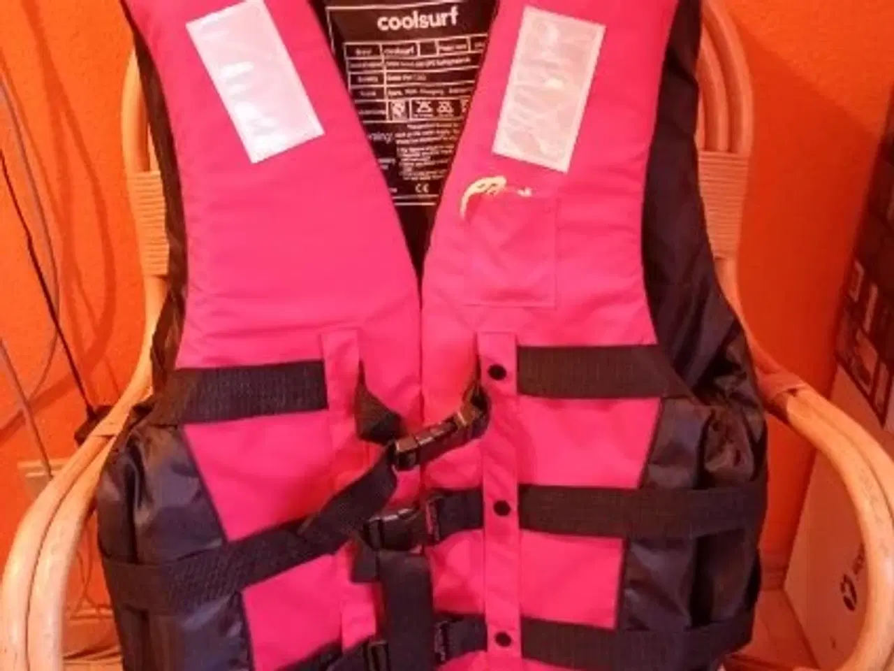 Billede 1 - Helt nye Redningsveste, aldrig brugt.