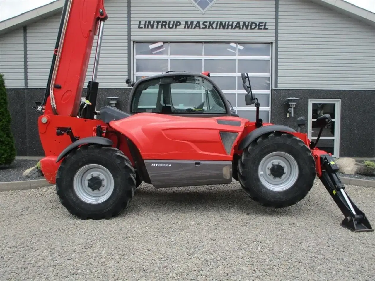 Billede 3 - Manitou MT1840A Comfort. Dansk maskine, med hydrauliske pallegafler.