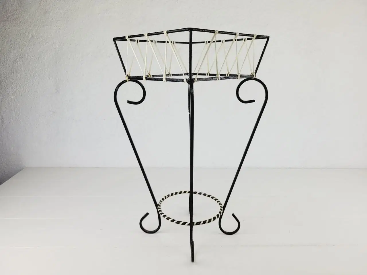 Billede 6 - ⭐️ Vintage Plante / Blomsteropsats i Metal