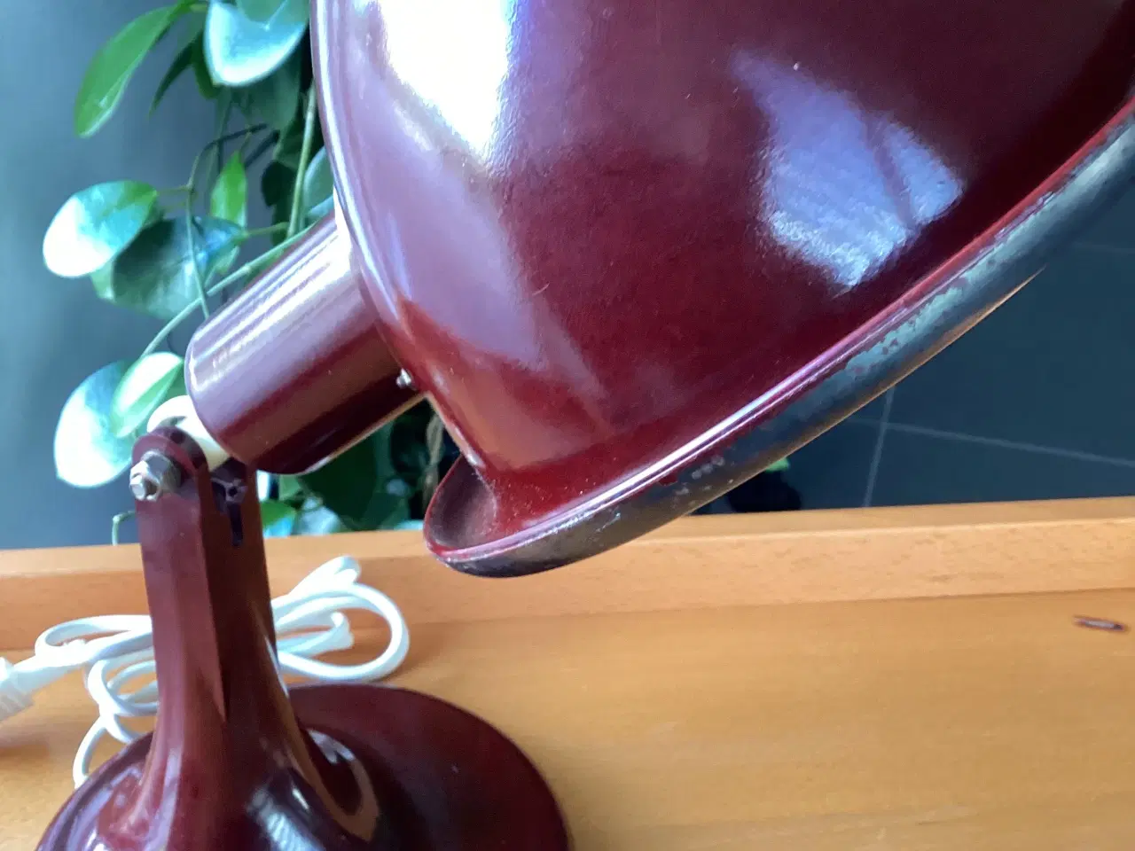 Billede 11 - Flot bakelit bordlampe 