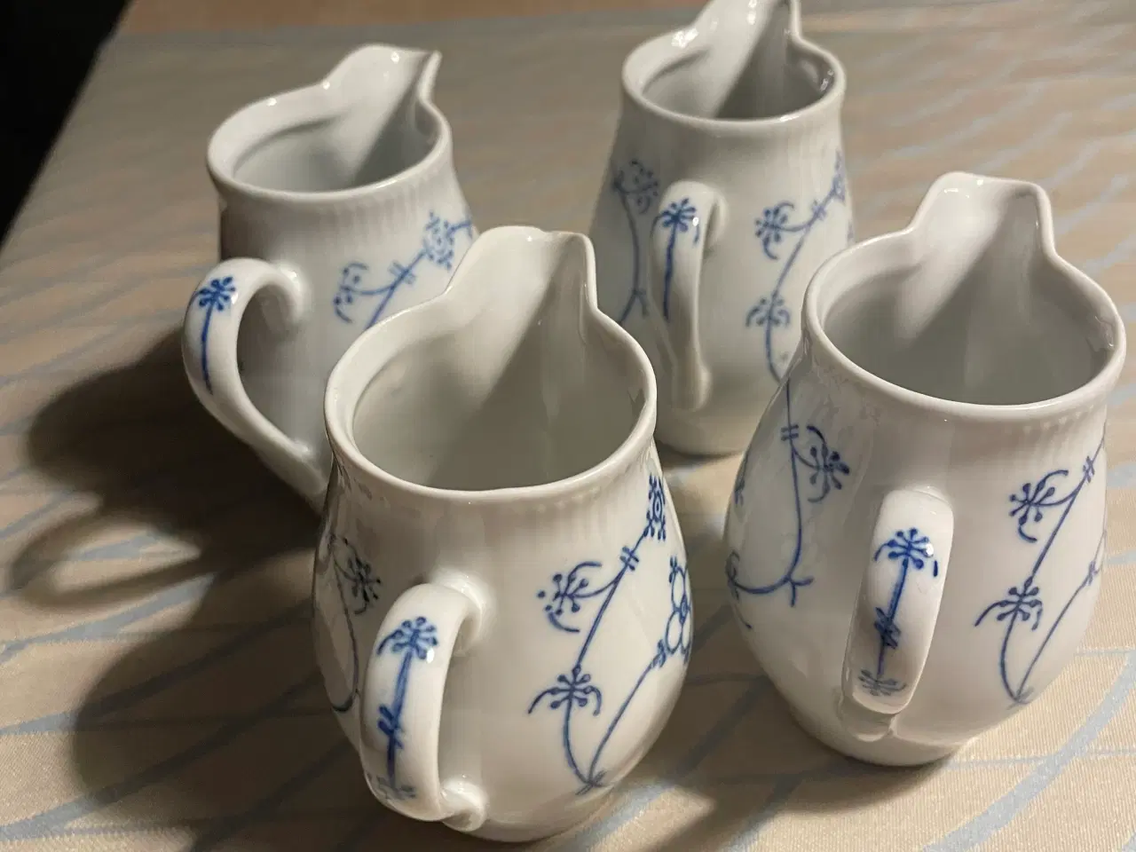 Billede 1 - Fattigmands musselmalet flødekander