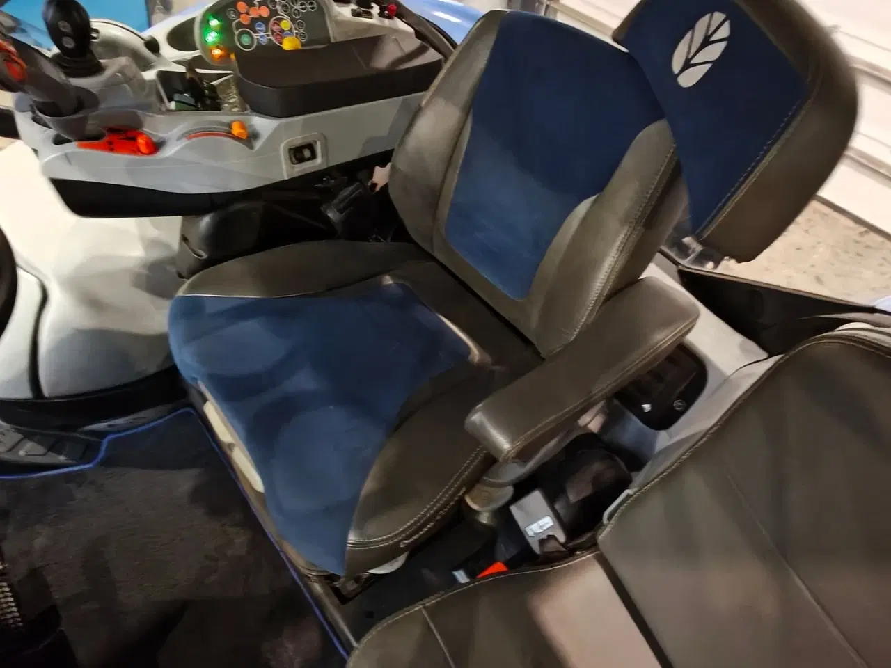 Billede 11 - New Holland T7.175 AC Autocomand