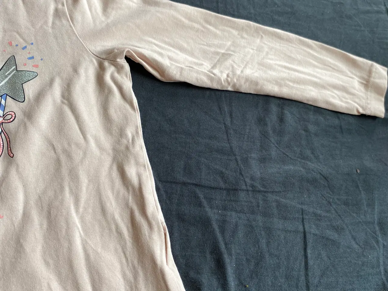 Billede 4 - Bluse stjernemotiv 