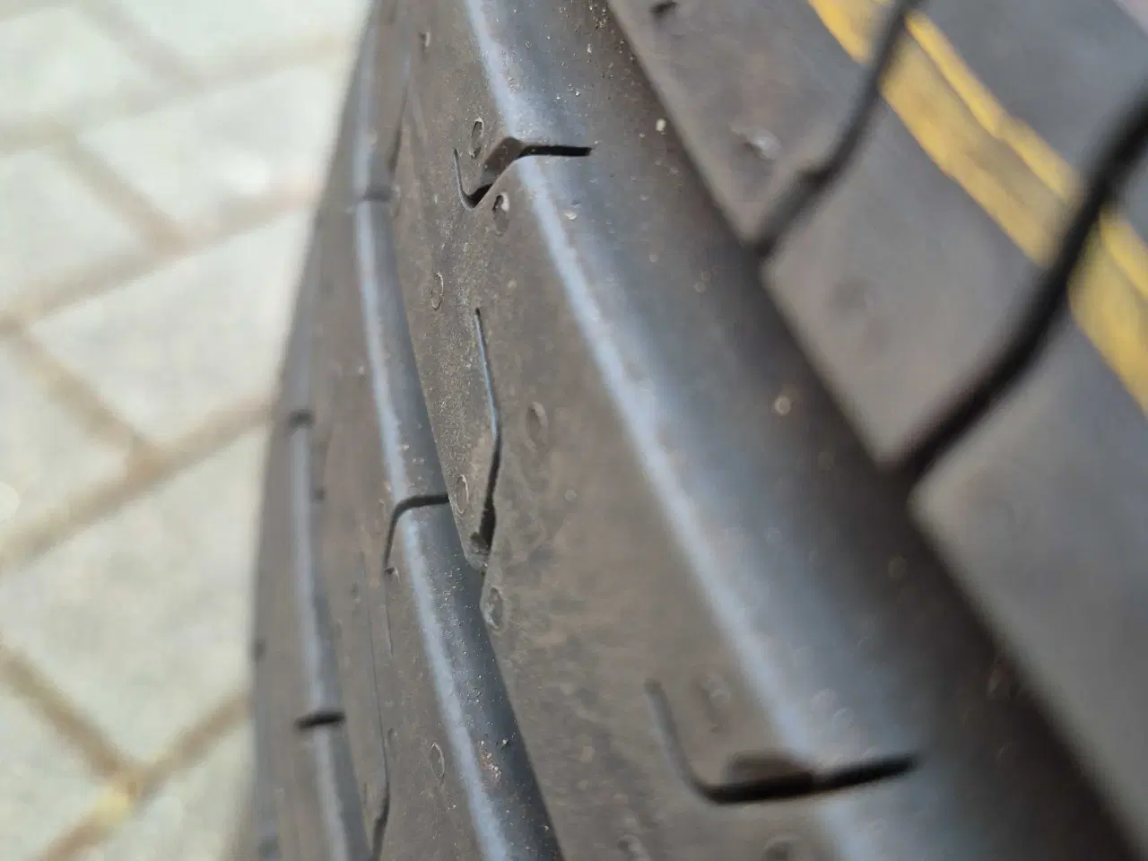 Billede 6 - Continental Ecocontact 6 sommerdæk 215 55 17  6-7 