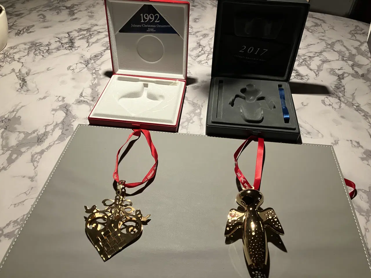 Billede 2 - Jule uro fra 1992&2017. 300kr stk