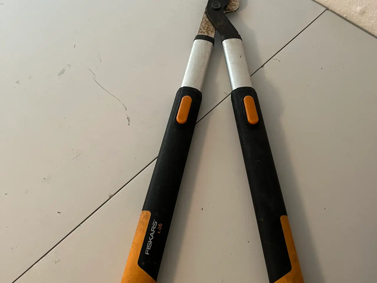 Billede 1 - Fiskars L86 grensaks m/teleskop