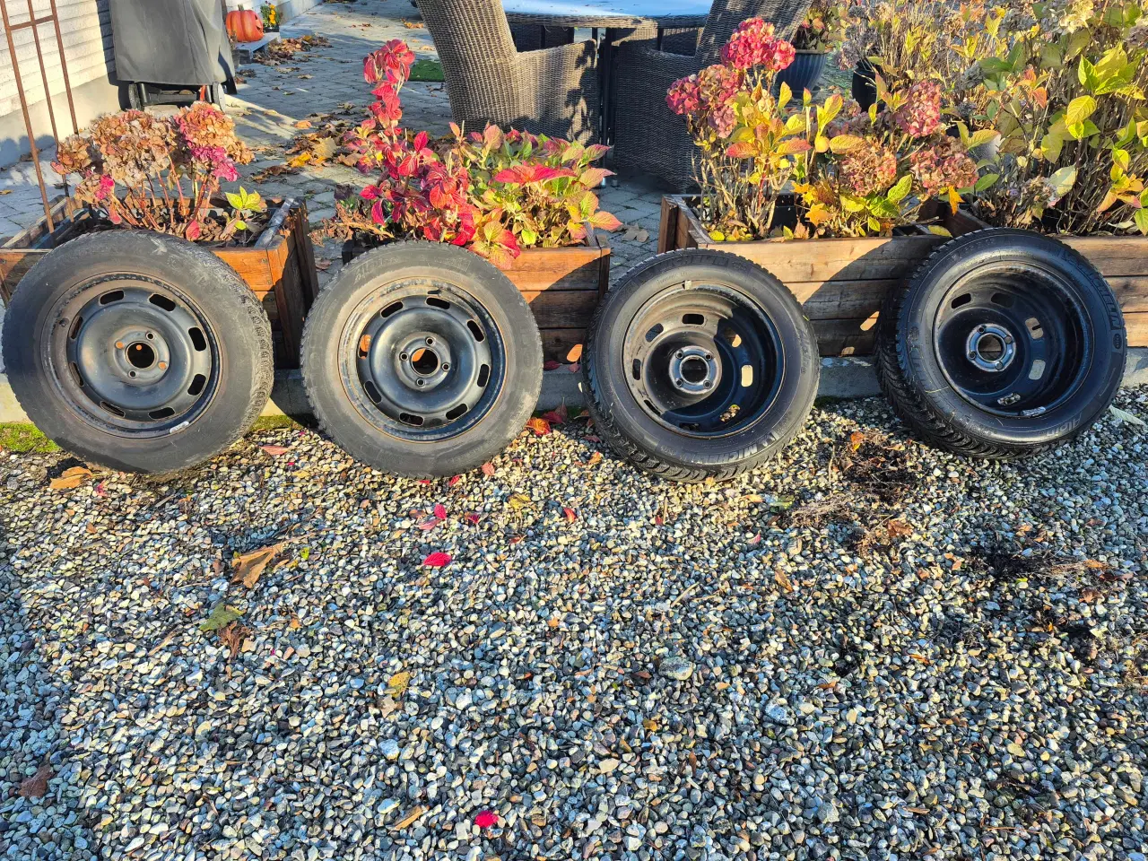 Billede 1 - Vinterdæk på fælge til Peugeot