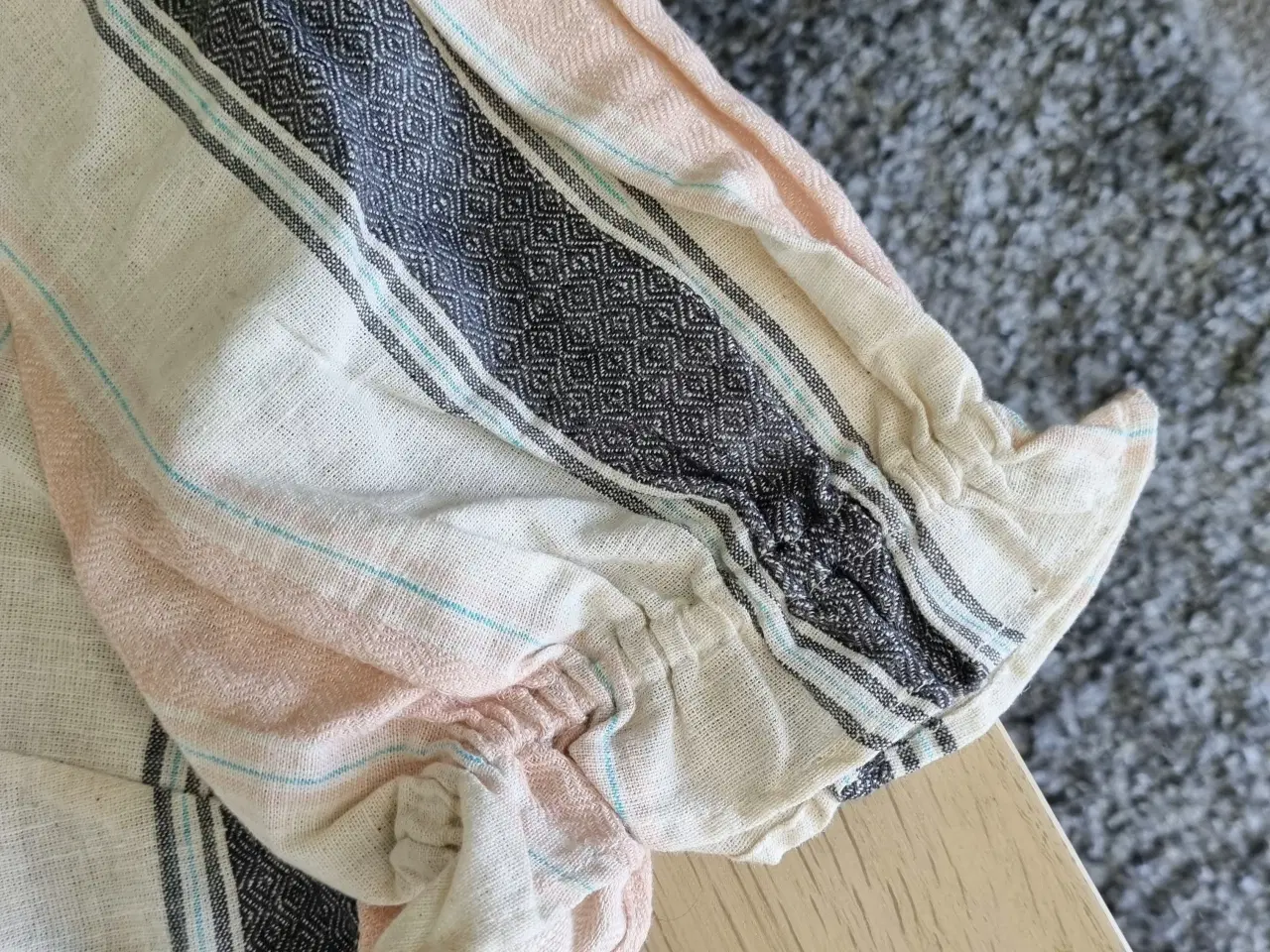 Billede 4 - Feminin skjortebluse fra Ofelia str M/38