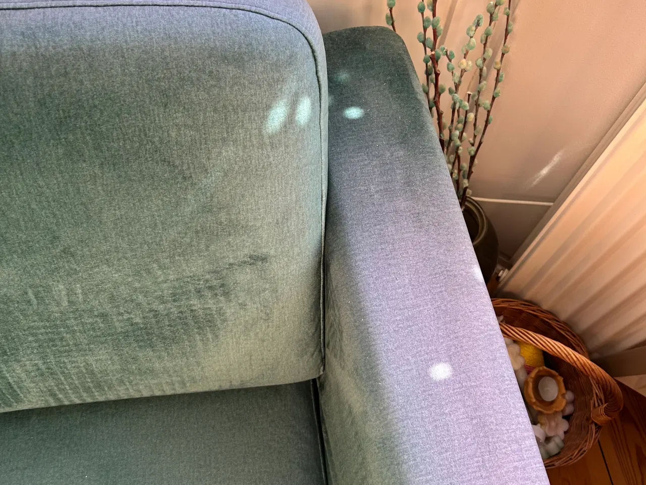 Billede 3 - Sofa gives væk