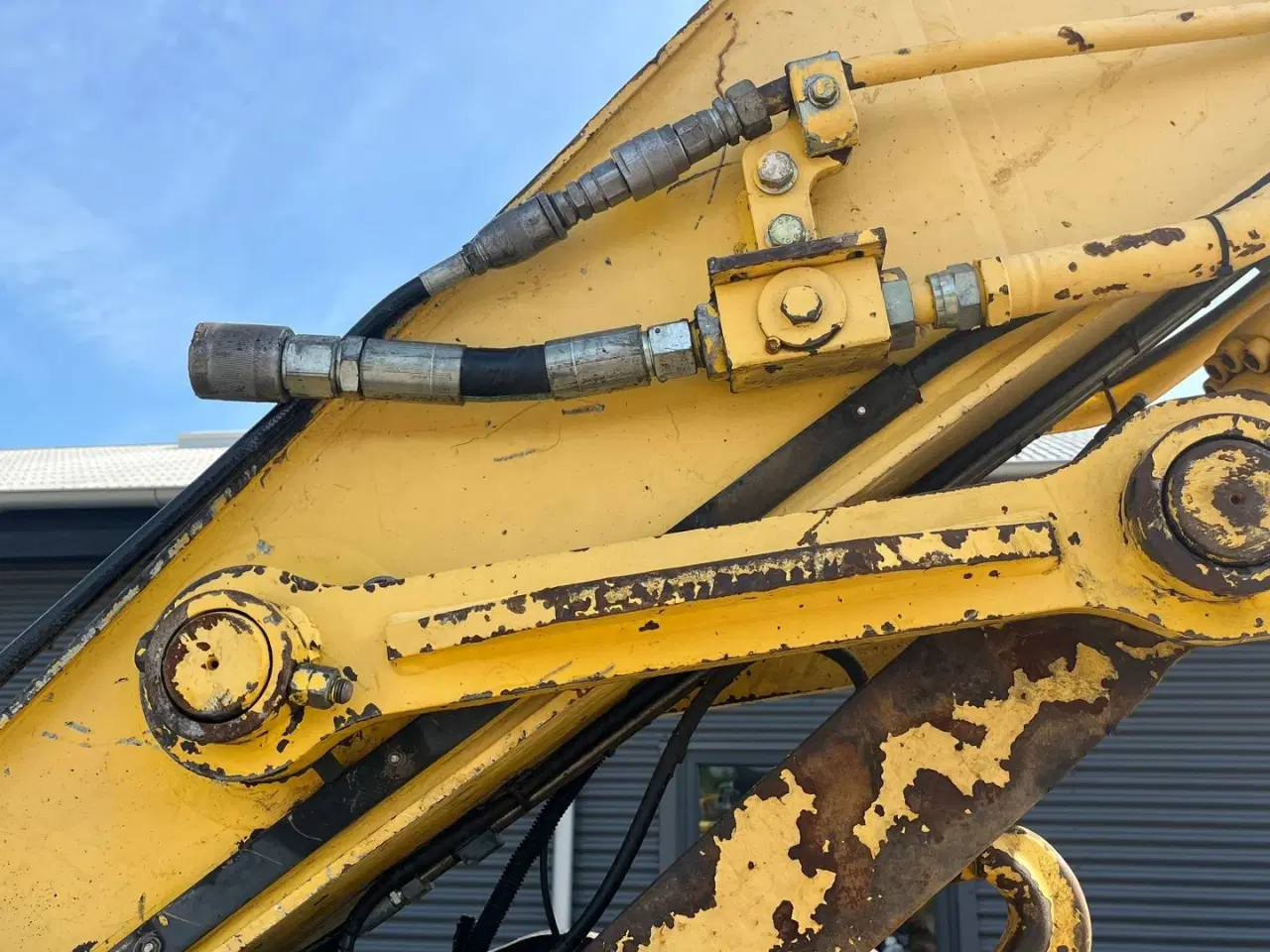 Billede 6 - New Holland E215B 21 ton maskine med 2 skovle.