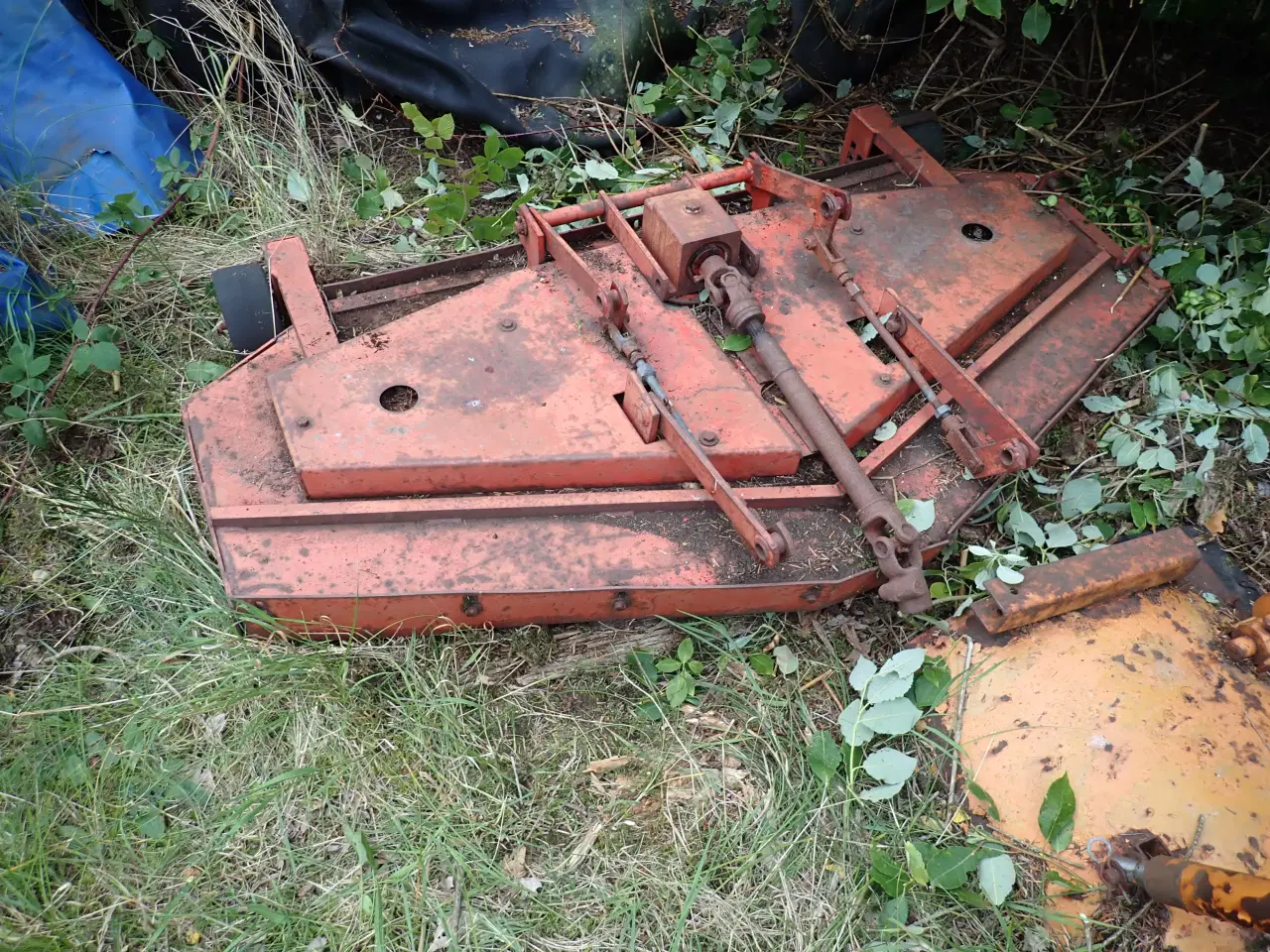 Billede 6 - Gutbrod traktor med kost sneplov sneslynge og græs