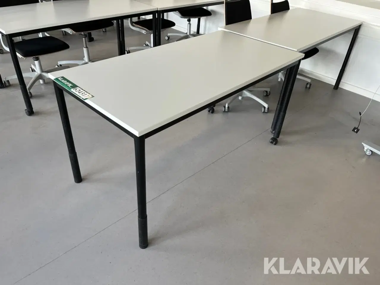 Billede 1 - Skoleborde Kinnaps Origo 18 styk