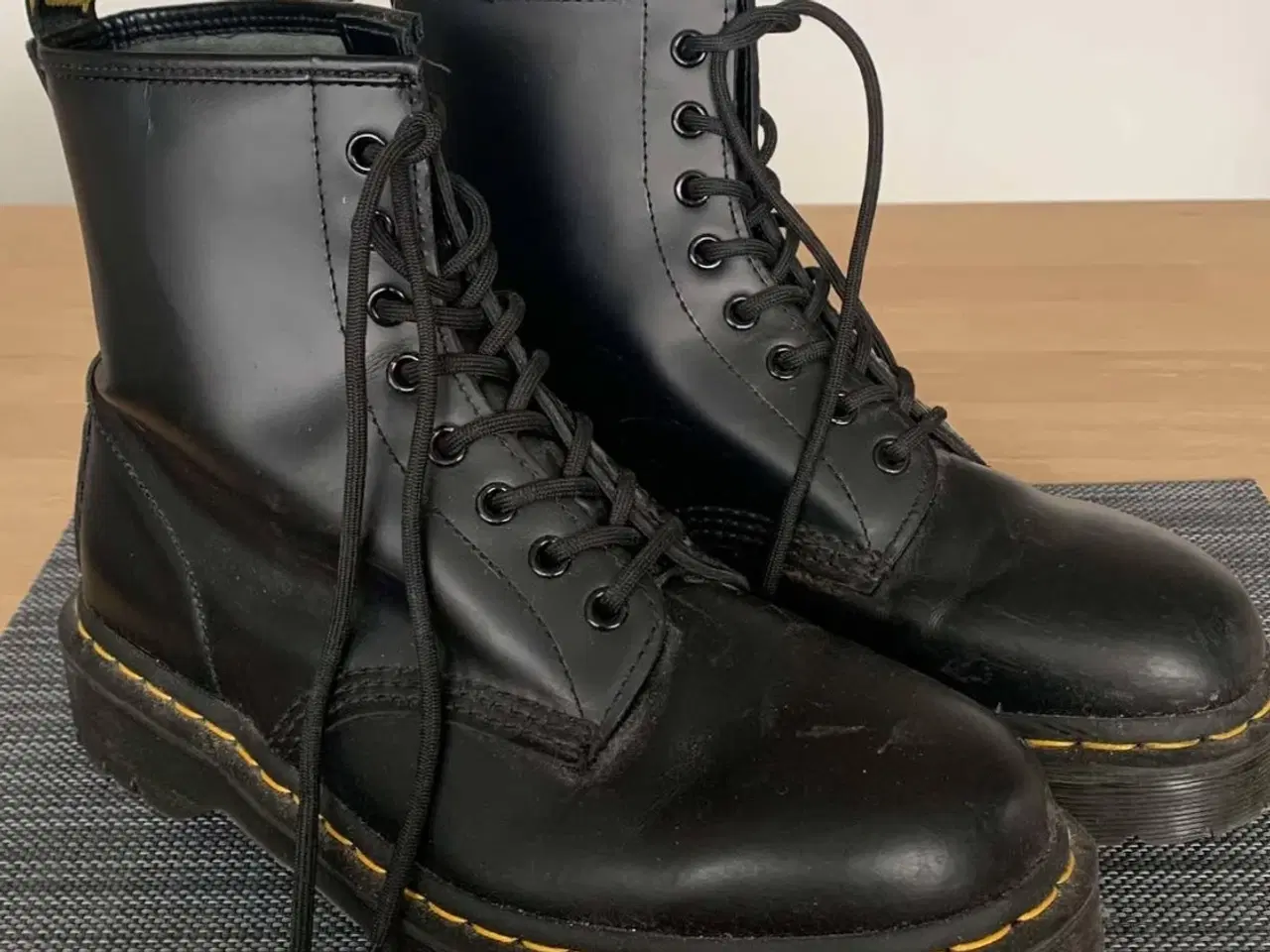 Billede 1 - Dr. Martens Støvler