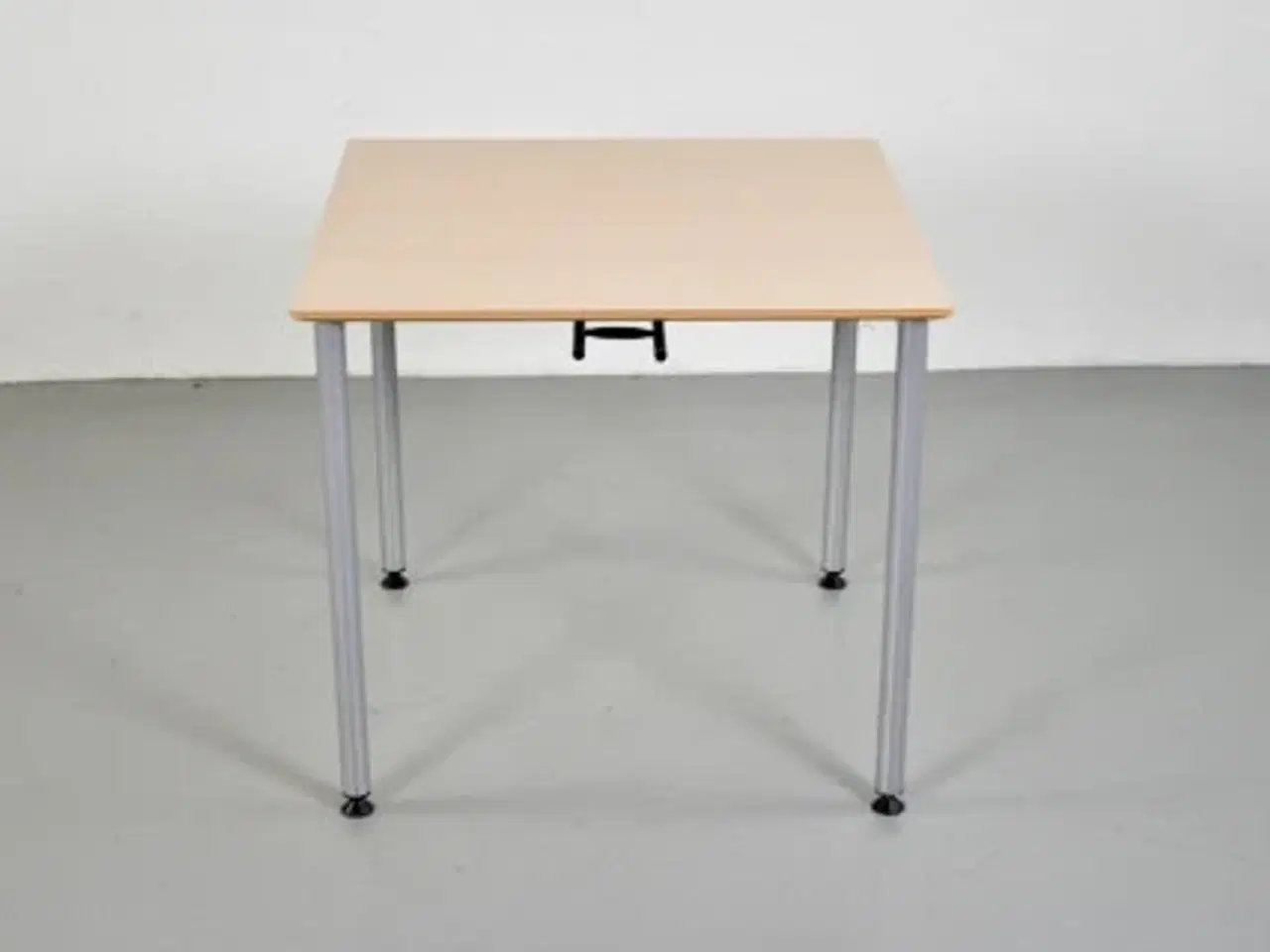 Billede 3 - Randers radius kantinebord med birkelaminat og stoleophæng