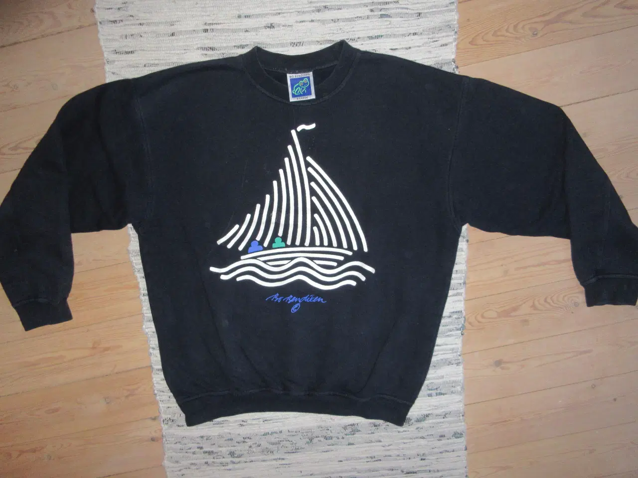 Billede 1 - Bo Bendixen mørke blå bluse m sejlskib