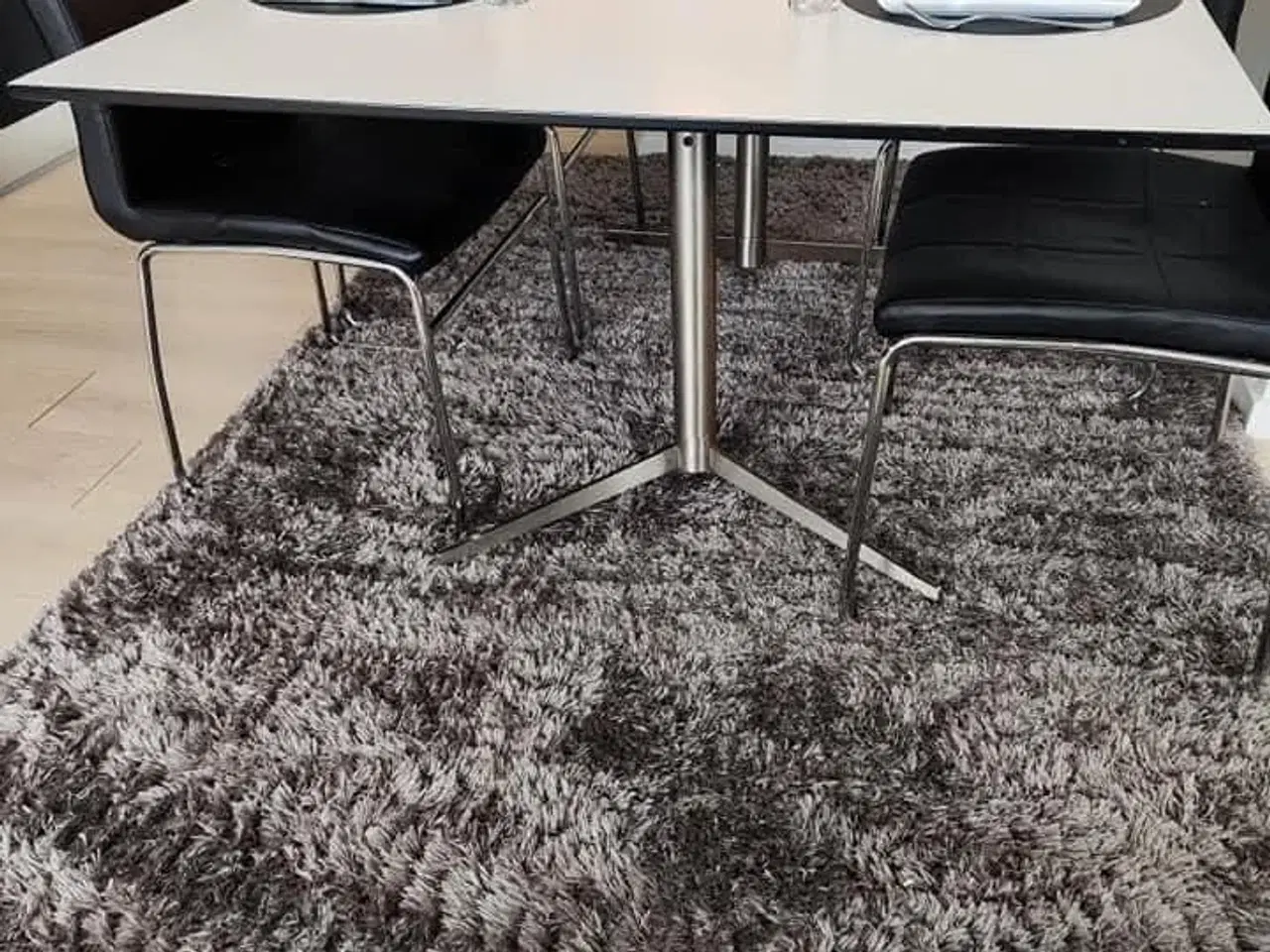 Billede 4 - Spisebord eller arbejdsbord 
