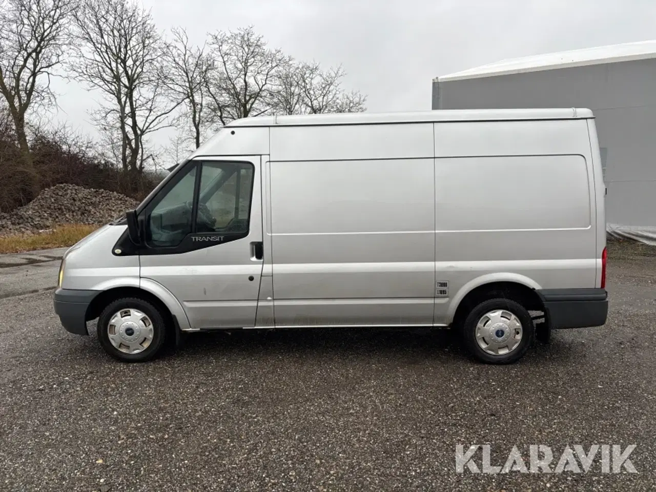 Billede 2 - Varebil Ford Transit 300M med lift