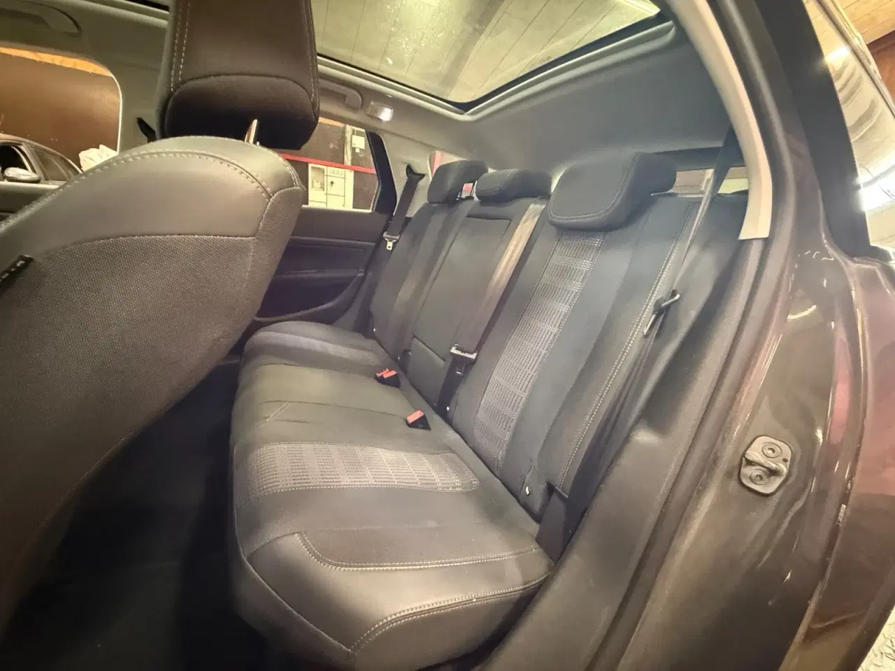 Billede 8 - Peugeot 308 1,6 BlueHDi 120 Allure Sky SW