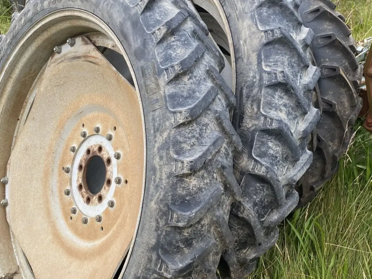 Billede 4 - BKT 230/95R44(9.58R44)+8.3-32