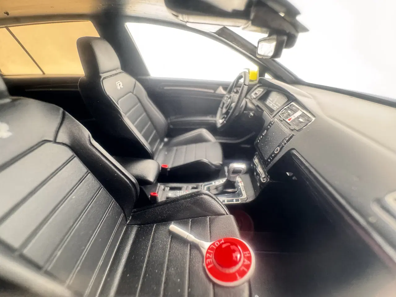 Billede 9 - 2017 VW Golf 400 R Oettinger Polizei 1:18