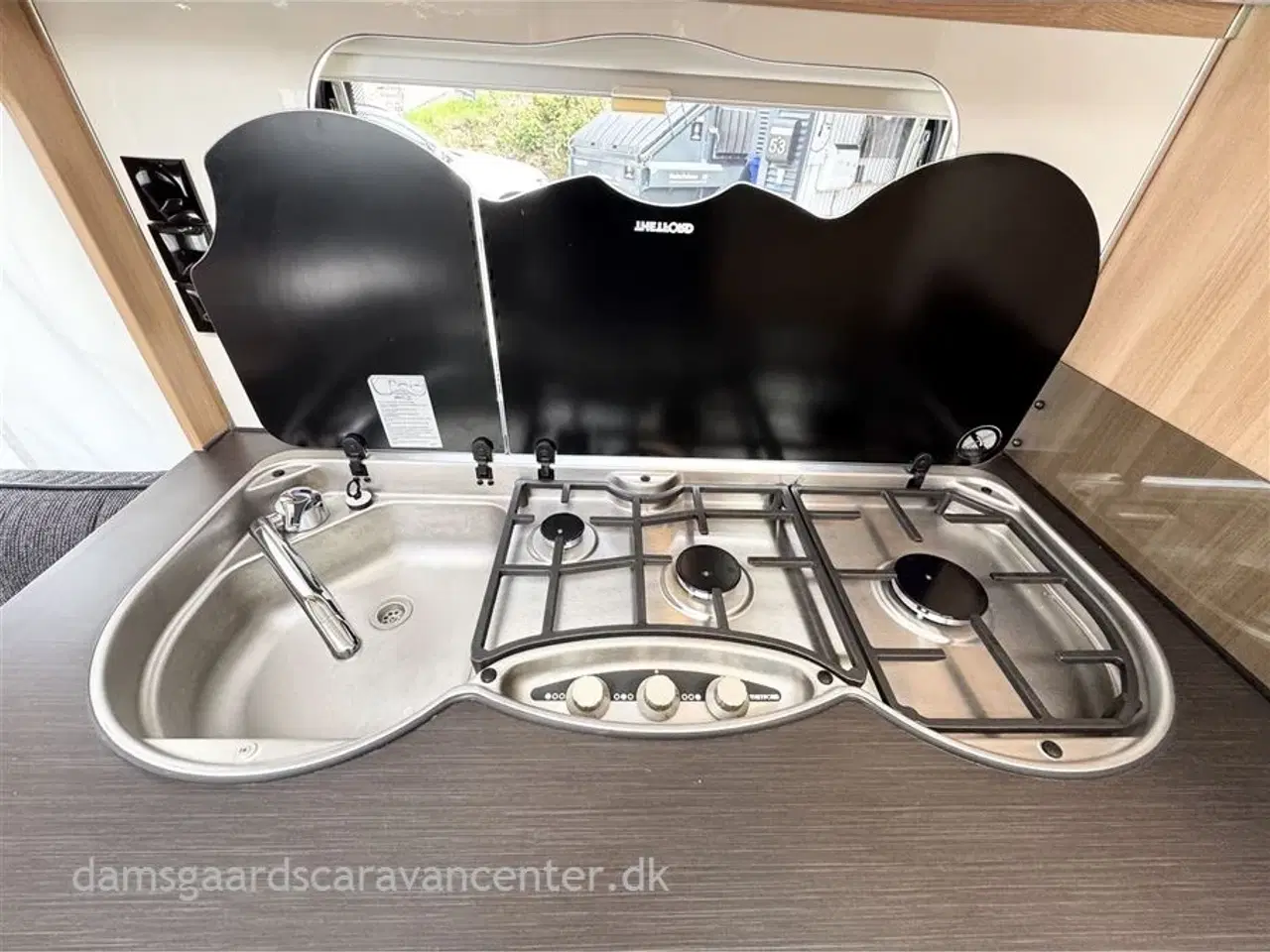 Billede 10 - 2019 - LMC Musica 470 D   Franskseng-Gulvtemp.-Mover-Telt
