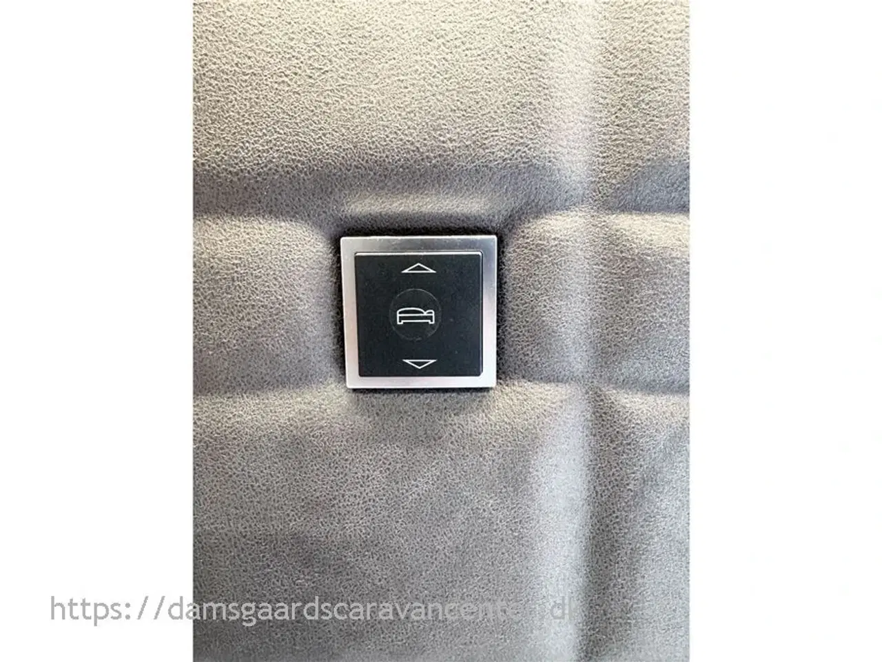 Billede 14 - 2023 - Kabe Briljant 470 XL   Franskseng-Alde-Gulvvarme-Mover-Telt