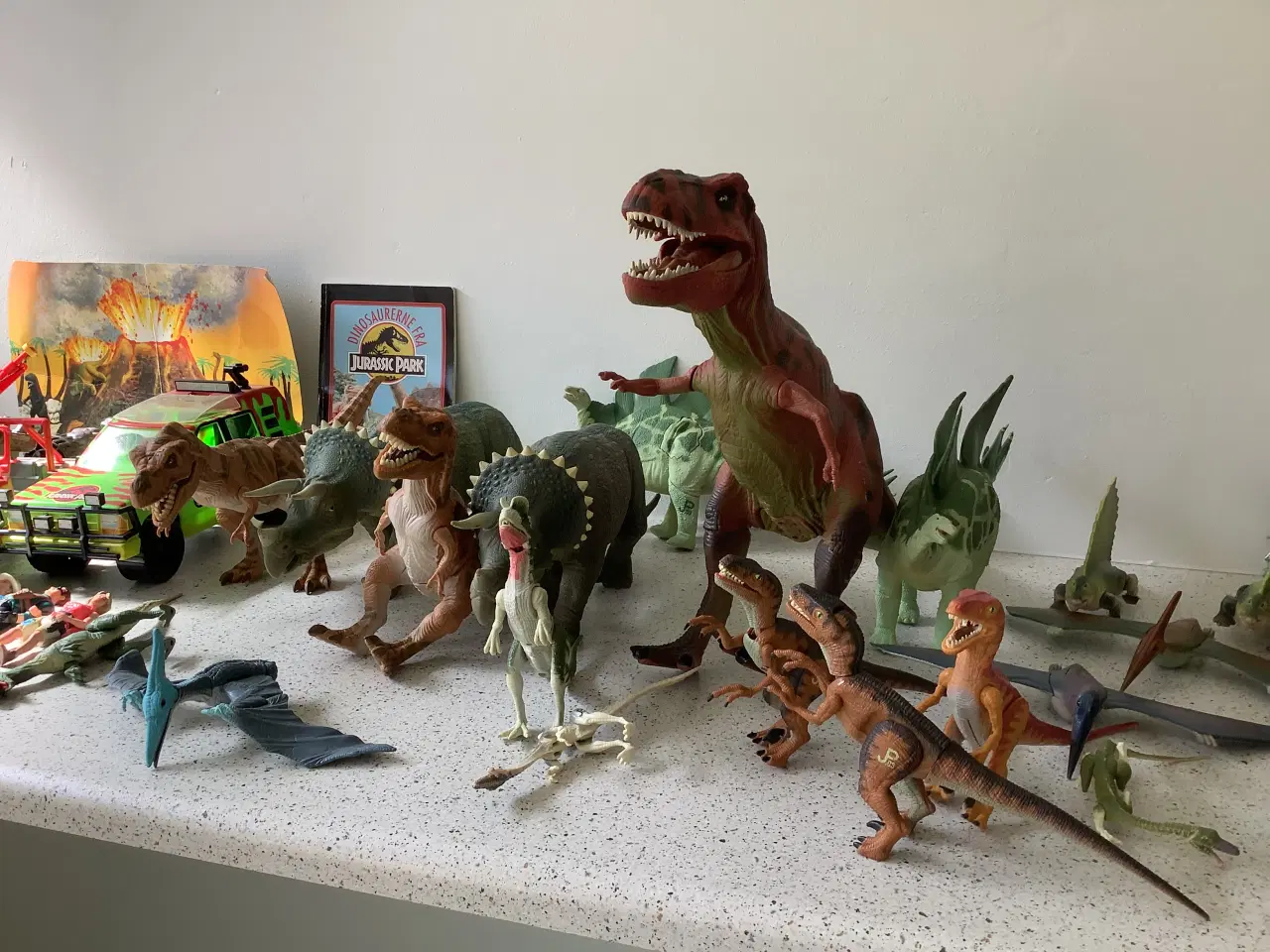 Billede 14 - Stort lot. Jurassic park+ andre dinoer