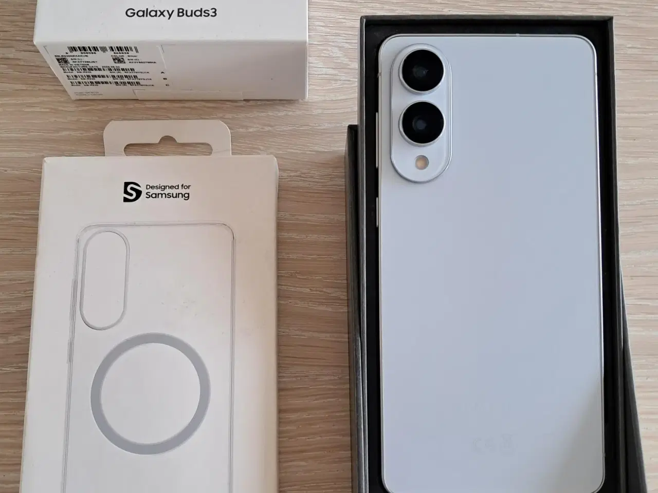 Billede 2 - Samsung S25 Edge 512 gb + Ear Buds3