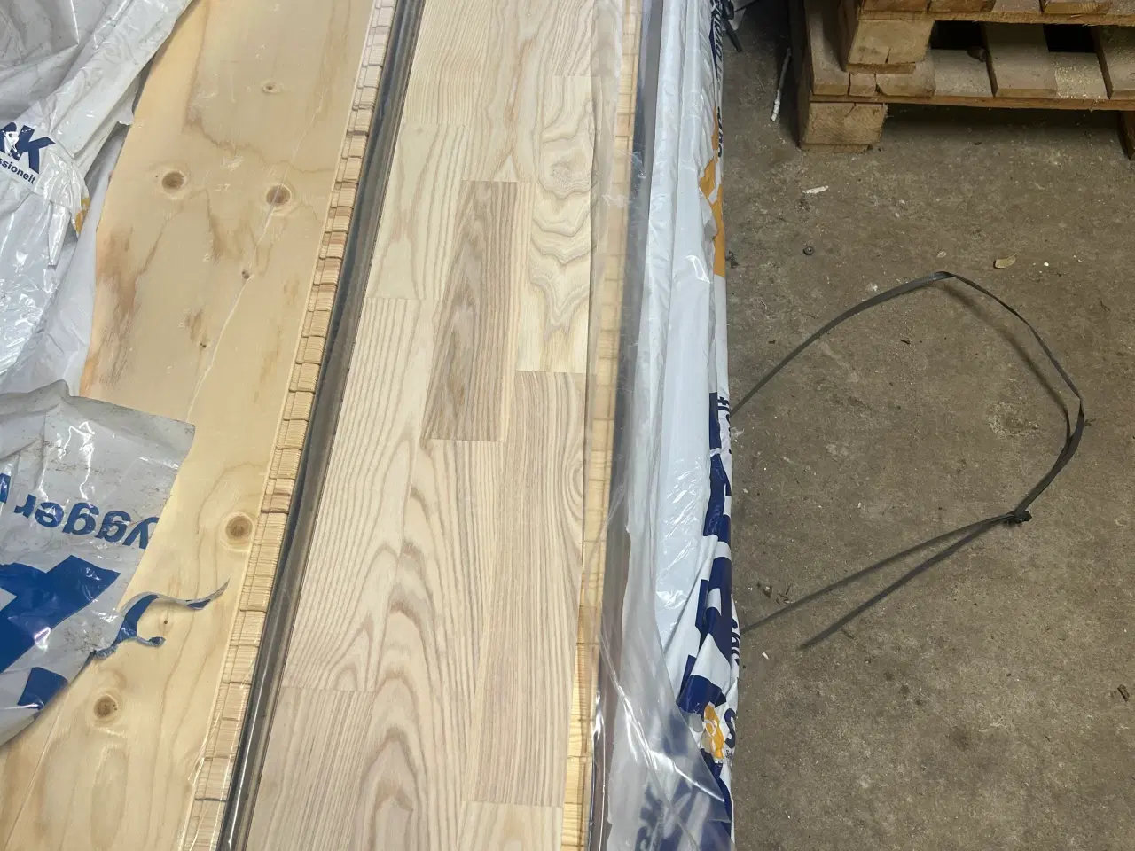 Billede 1 - Kährs. Lamel Ask Parket 40,74 m2