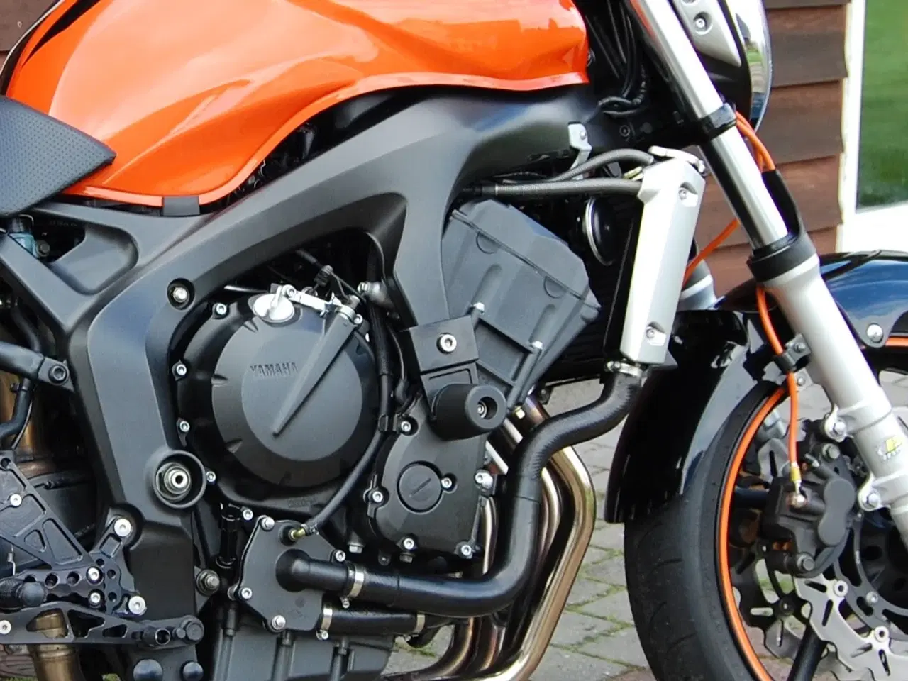 Billede 2 - Yamaha FZ6 roller protectors