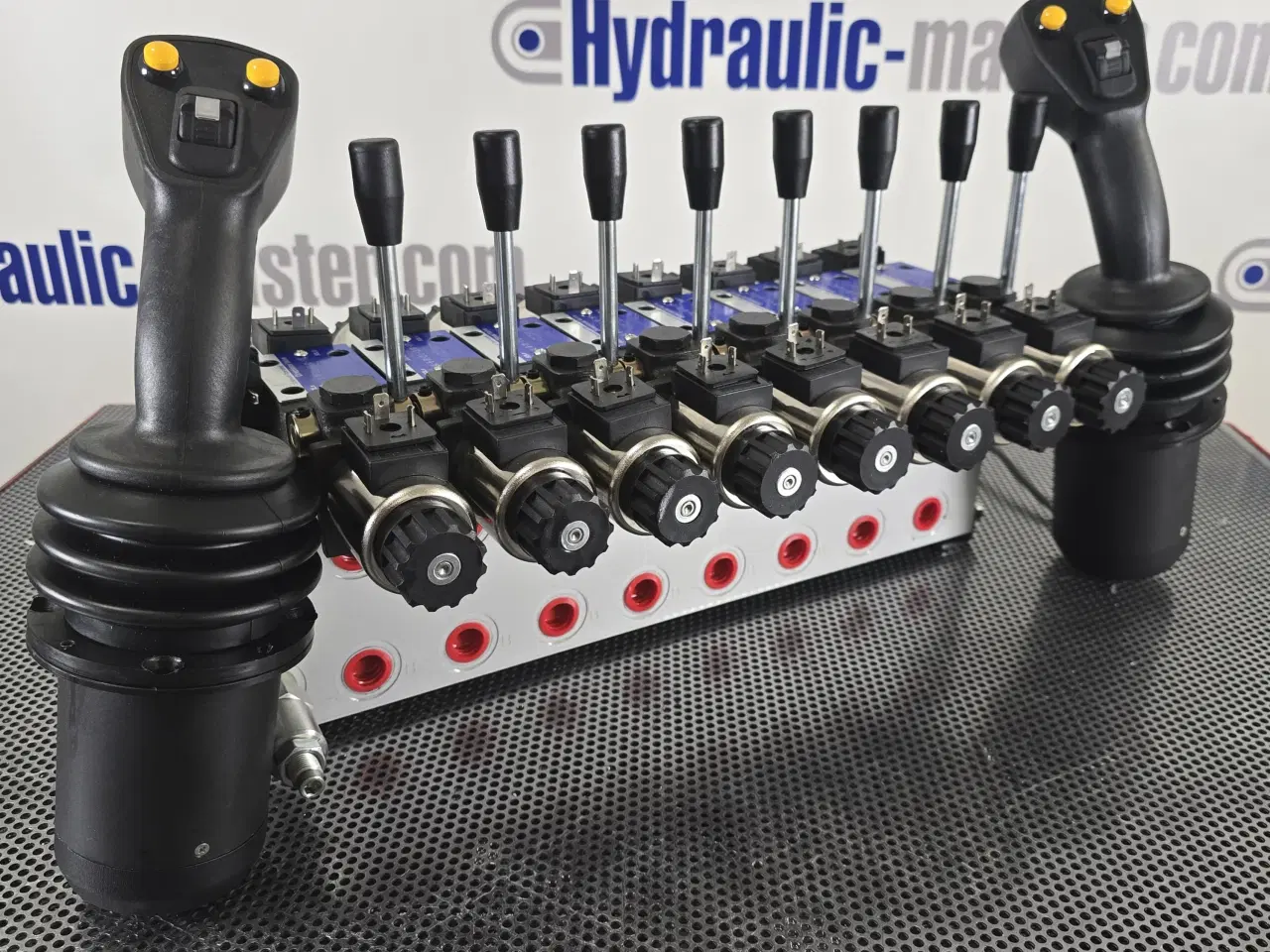 Billede 1 - Proportionalventil Cetop-ventil 8 funktioner 80 l