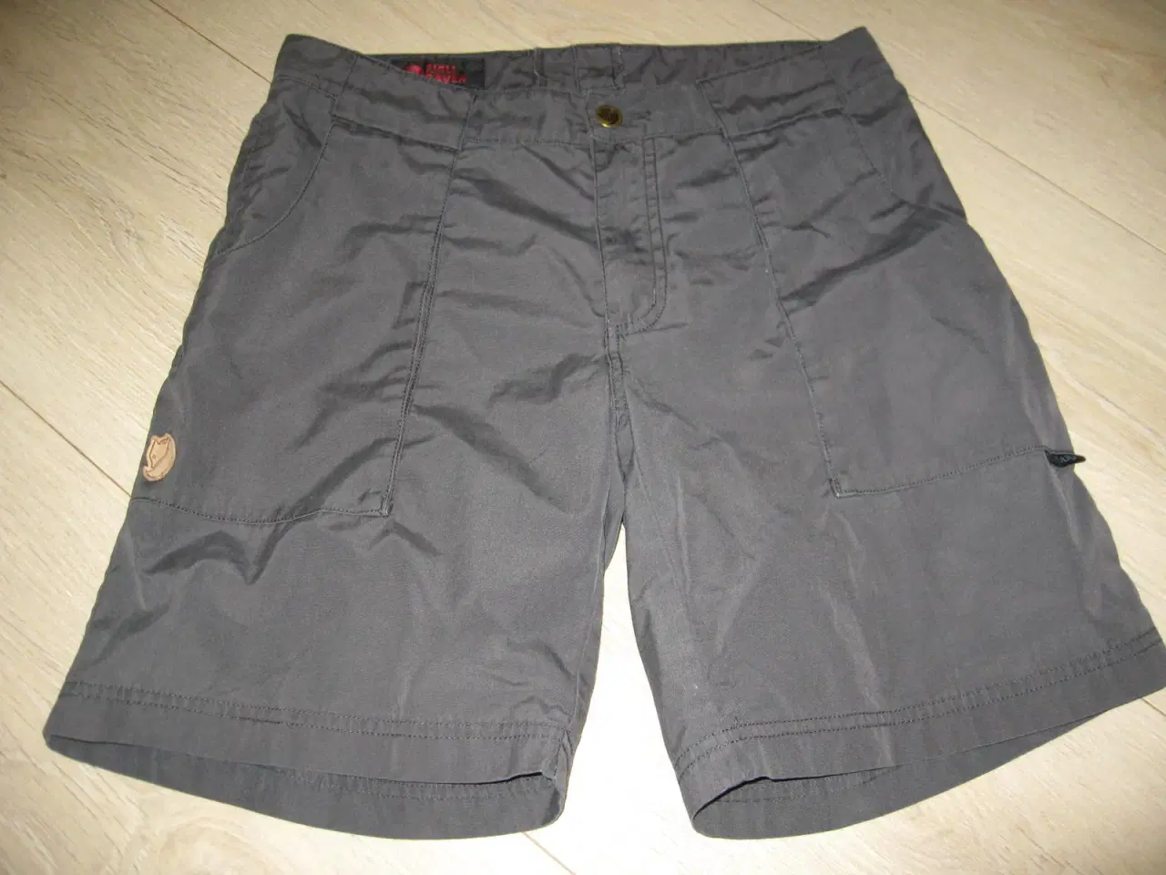 Billede 1 - Fjällräven shorts str 36