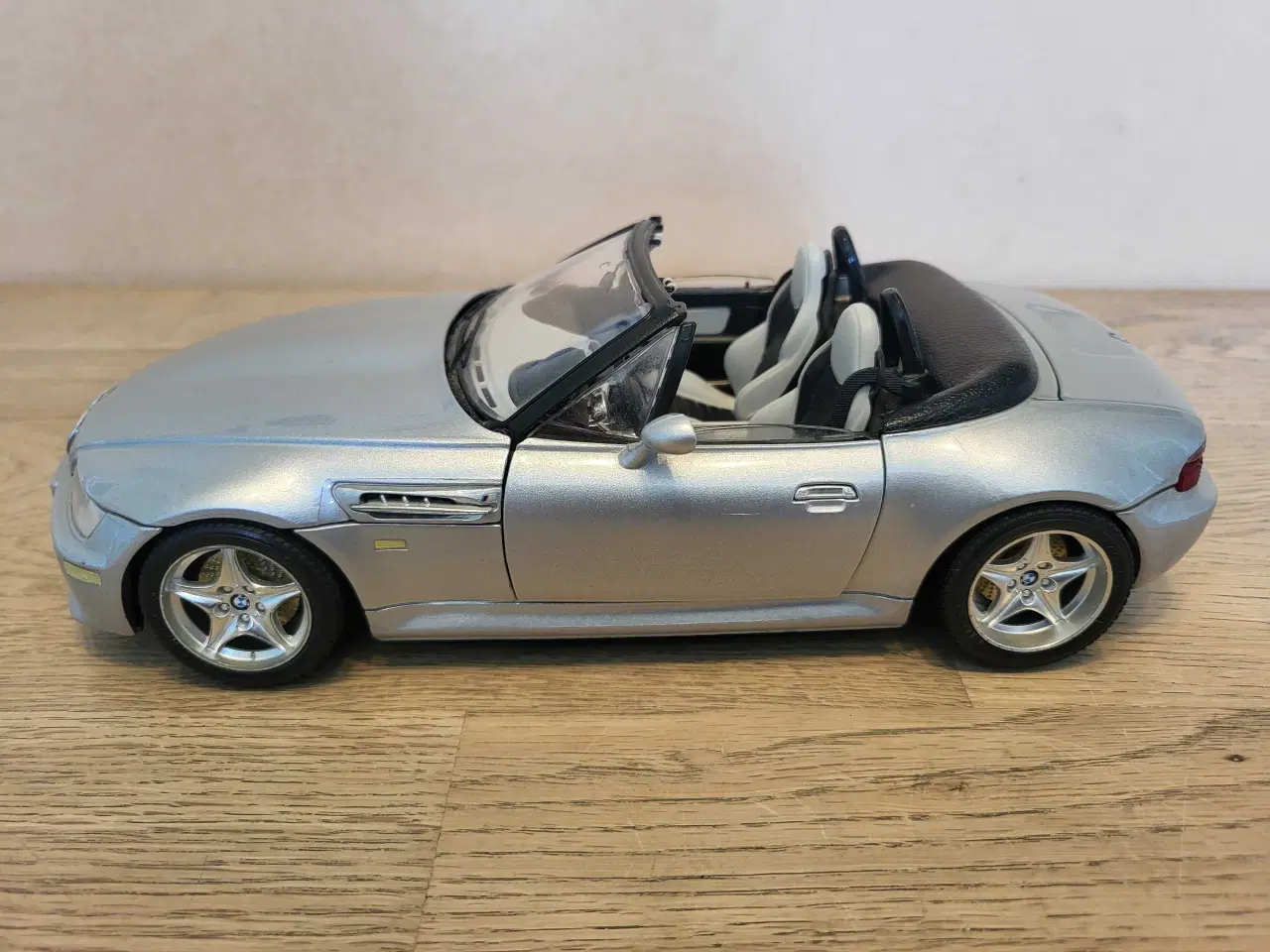 Billede 3 - Modelbil, BMW M Roadster 1996, skala 1/18