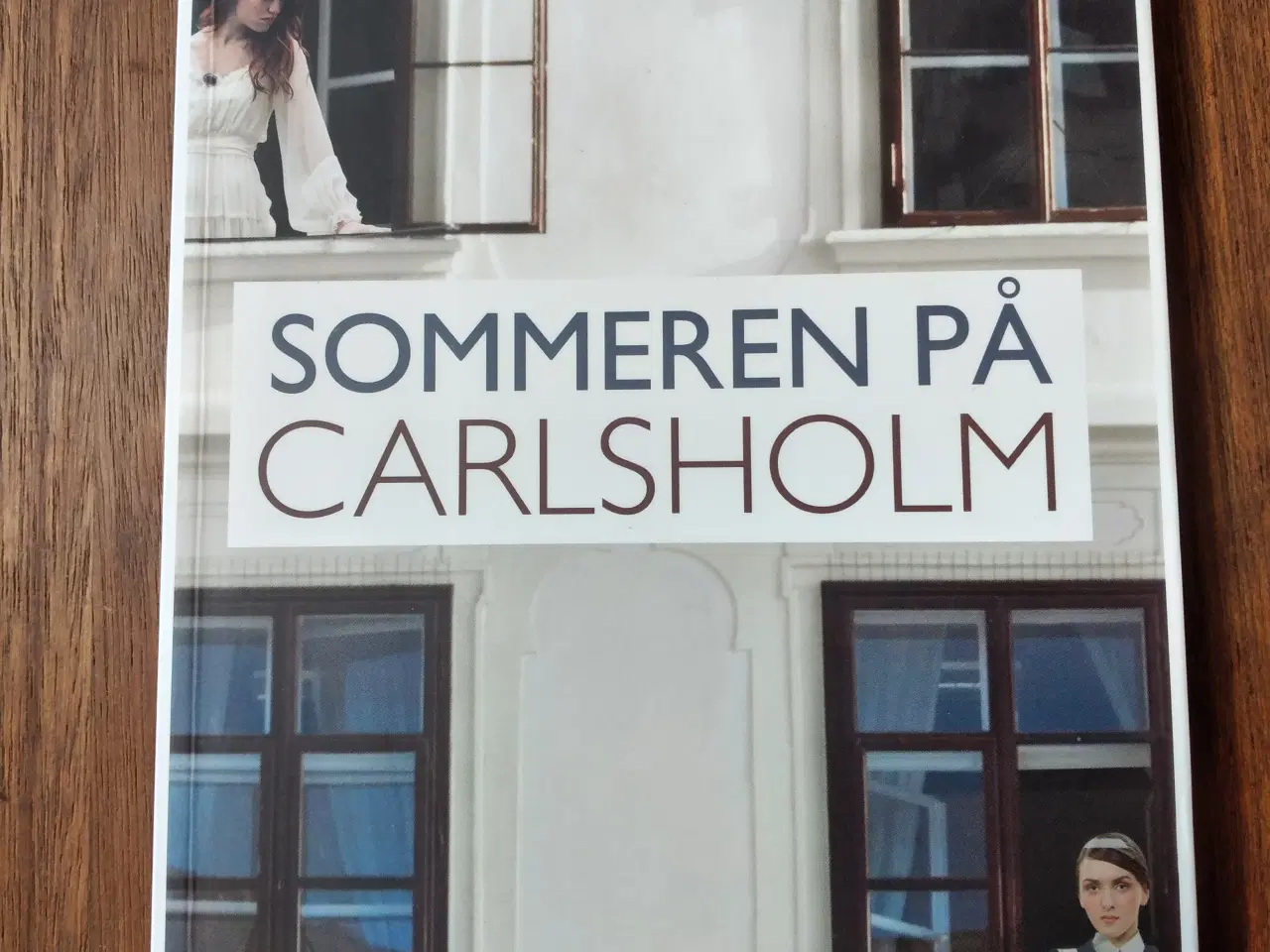 Billede 1 - SOMMEREN PÅ CARLSHOLM