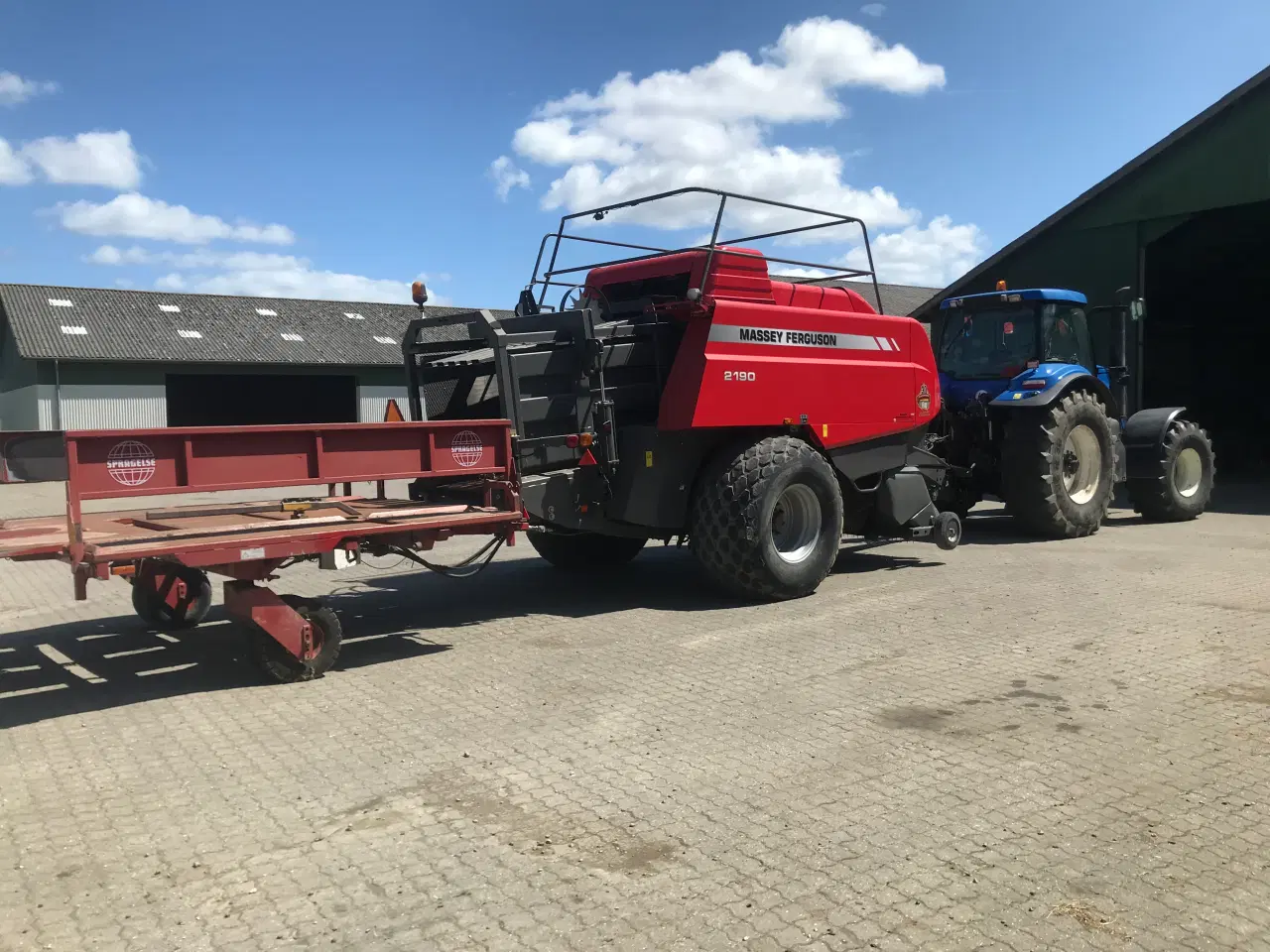 Billede 3 - bigballe presse/ traktor