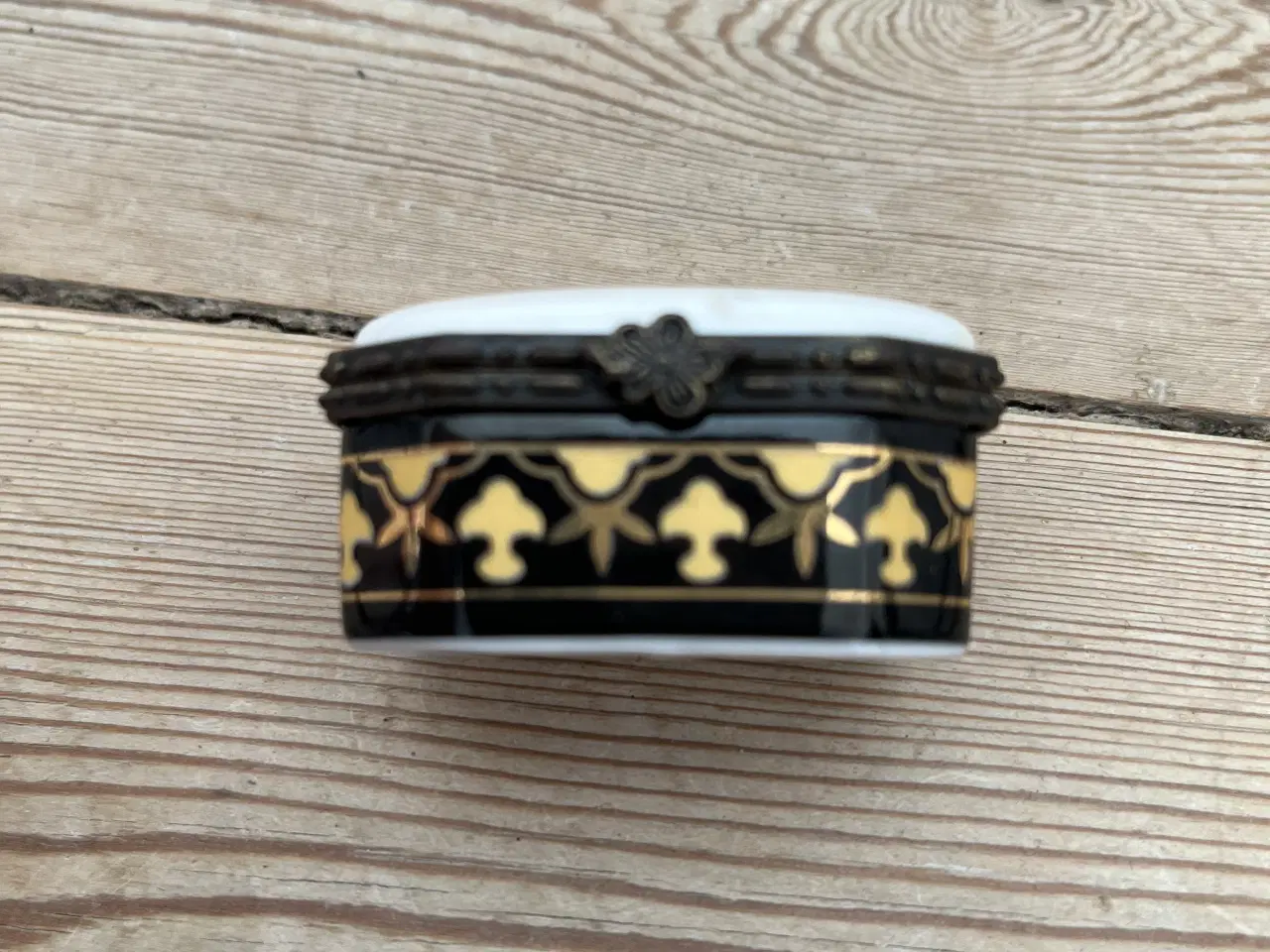 Billede 2 - Mini skrin / pilleæske