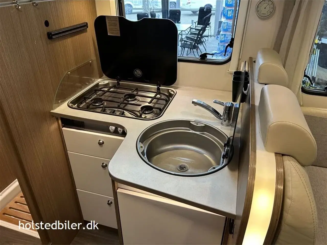 Billede 11 - 2019 - Carado T 447 Emotion   Automatgear - 2 senge og hæve/sænkeseng.