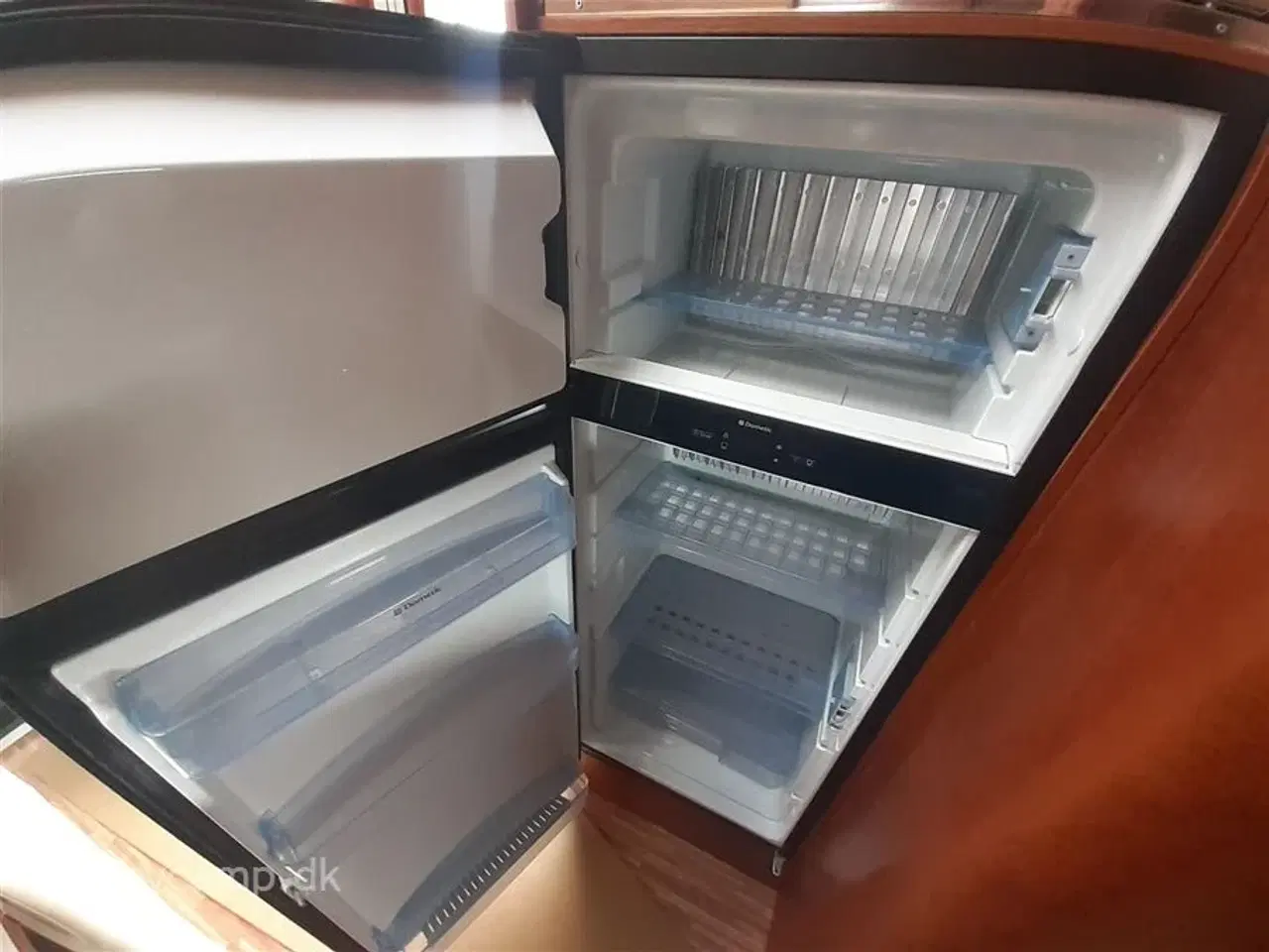 Billede 14 - 2012 - P.L.A M 742   Alkovemodel. lyse lædersæder. ovn.