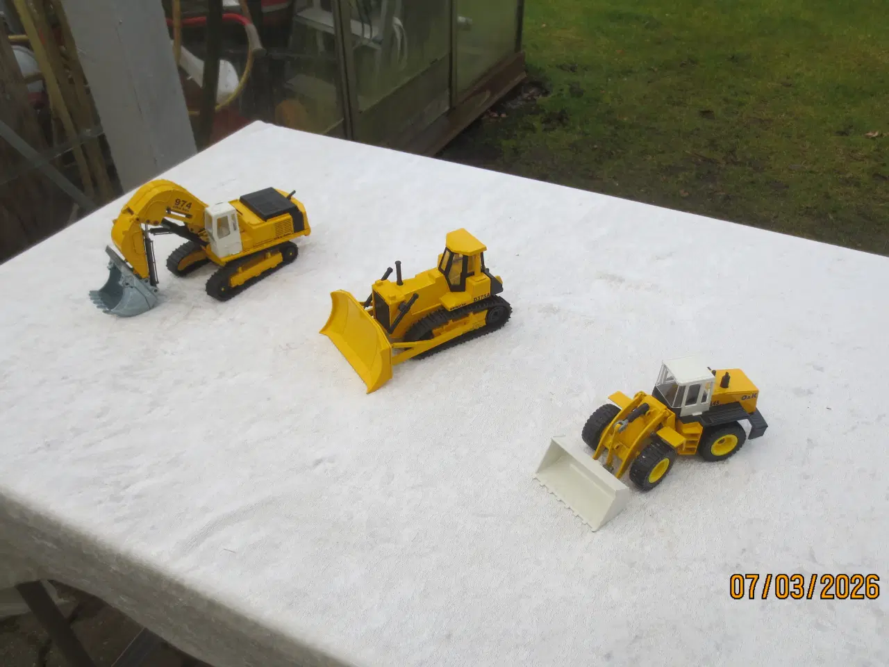 Billede 1 - 3 stk Modeltraktor Entreprenør maskiner Komatsu