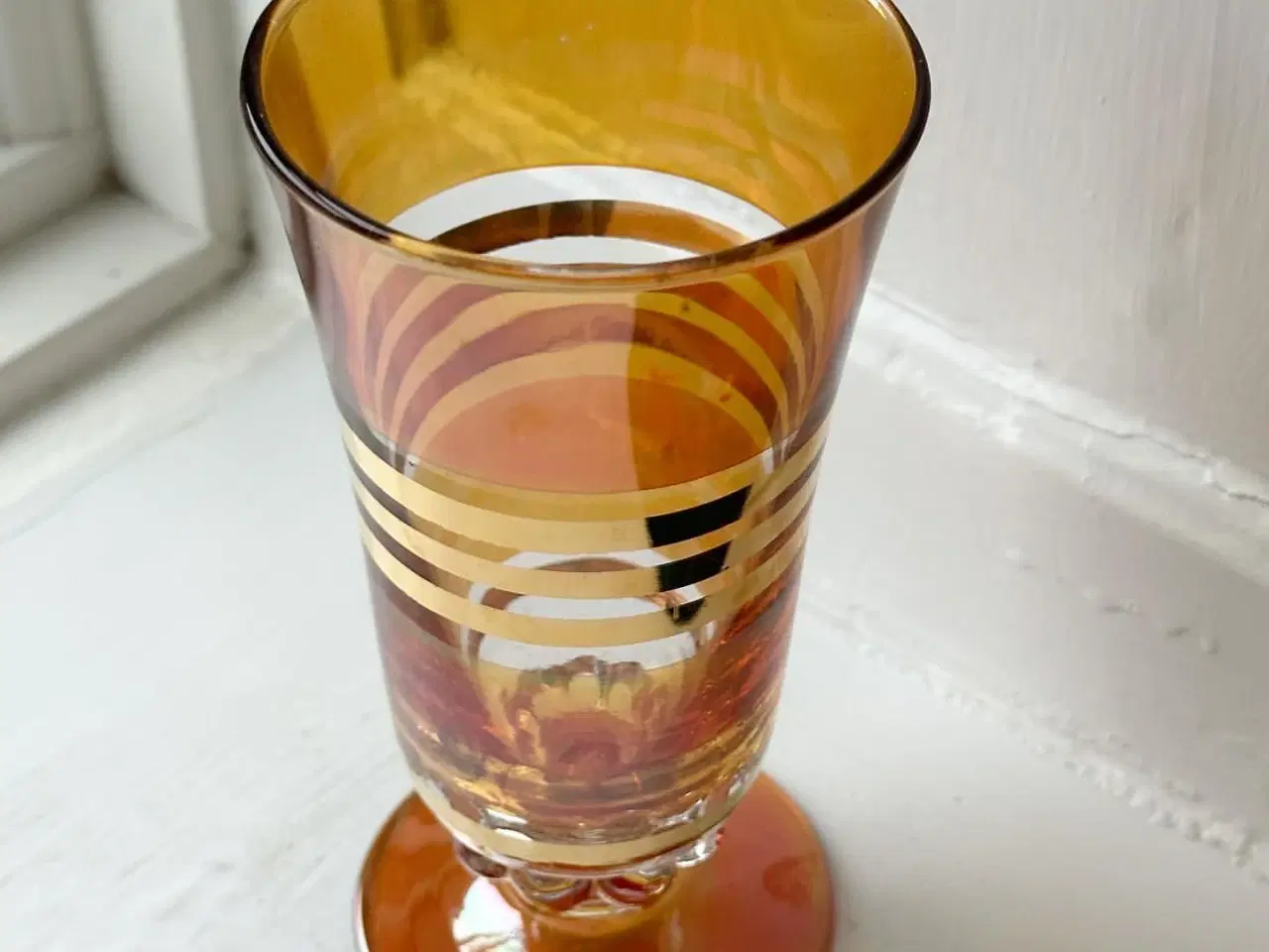 Billede 5 - Glaspokal, orange sæbebobleeffekt