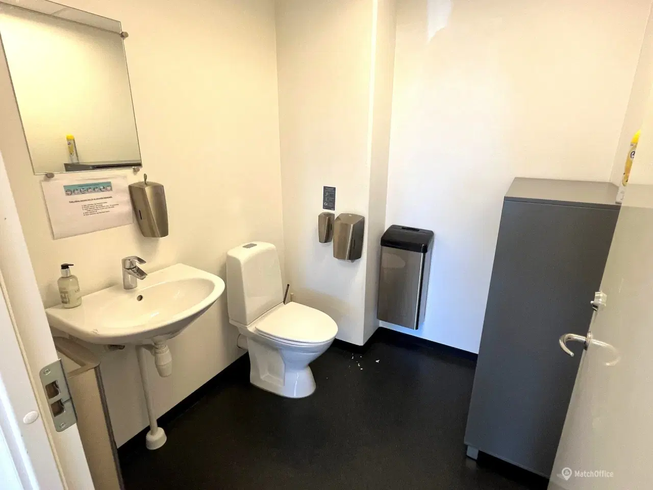 Billede 17 - Fint kontorlejemål med egne faciliteter