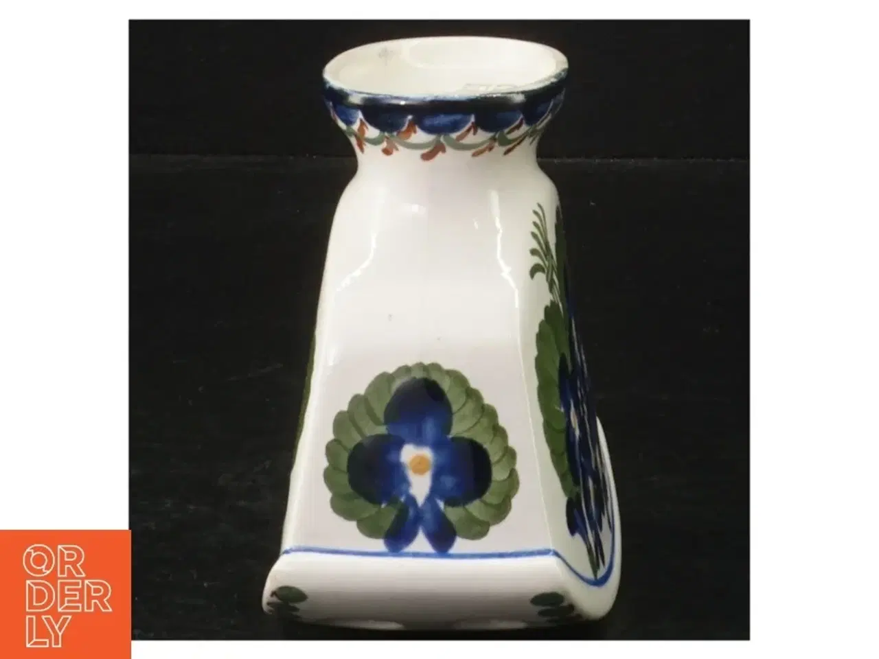 Billede 2 - Porcelæns vase (str. 9 cm)