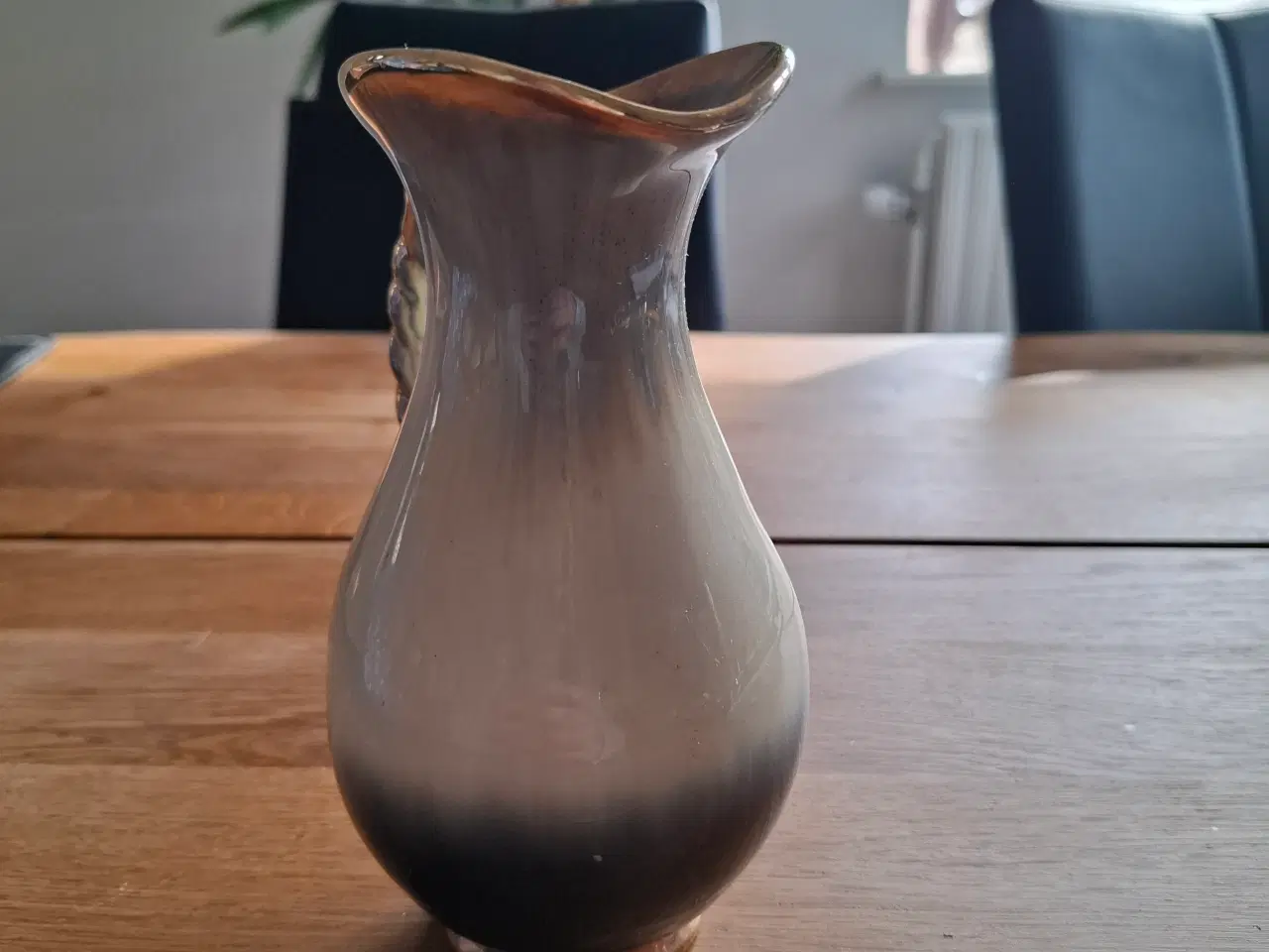 Billede 1 - Vase i keramik i brunlig nuance 