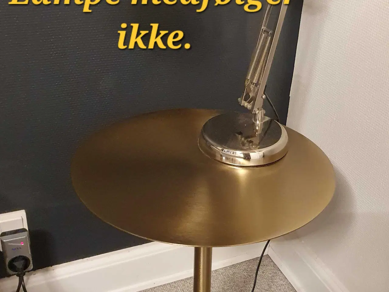 Billede 2 - Fint lille sidebord / sengebord.