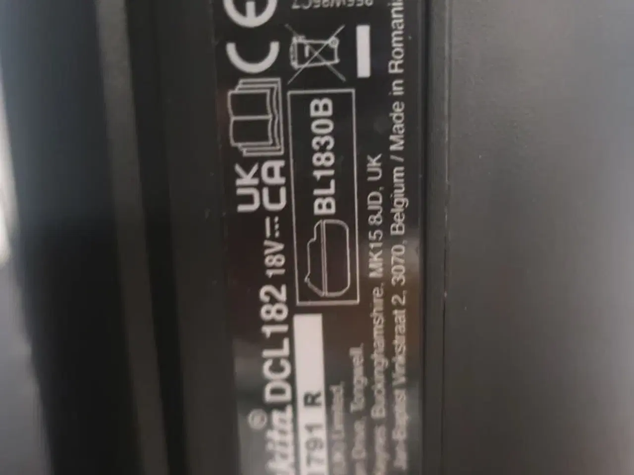 Billede 2 - Akku støvsuger MAKITA DCL182 med batteri og lader