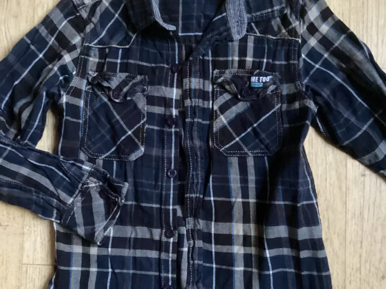 Billede 1 - Ternet skjorte