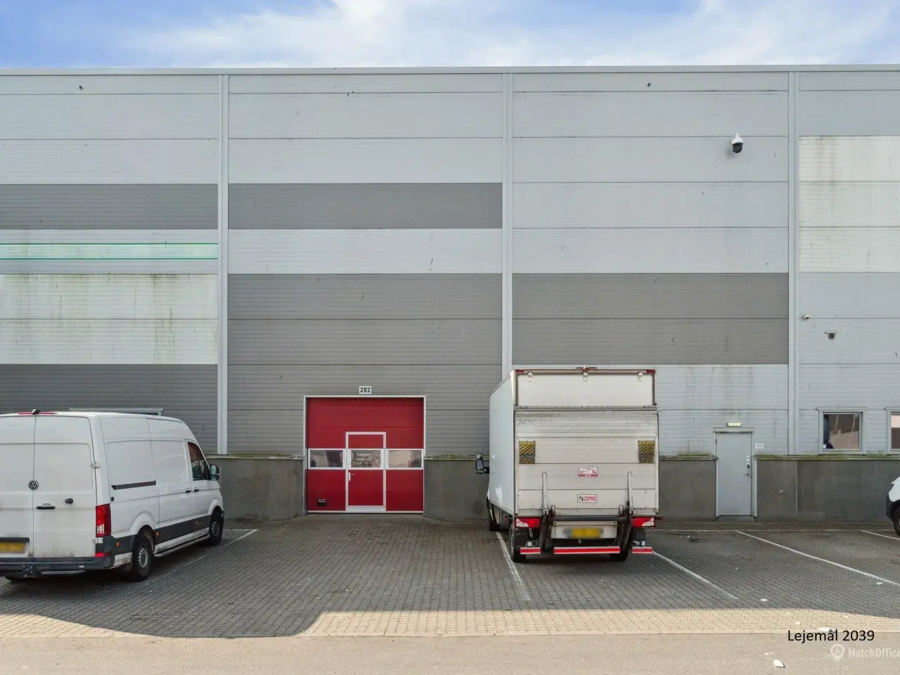 Billede 5 - Logistiklejemål med porte og ramper og en loftshøjde op til 10 meter