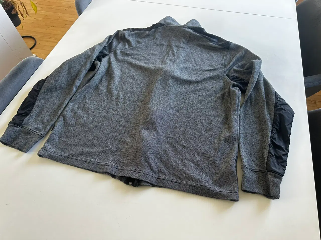 Billede 9 - T-shirts og lette trøjer - Adidas / Perry Ellis 