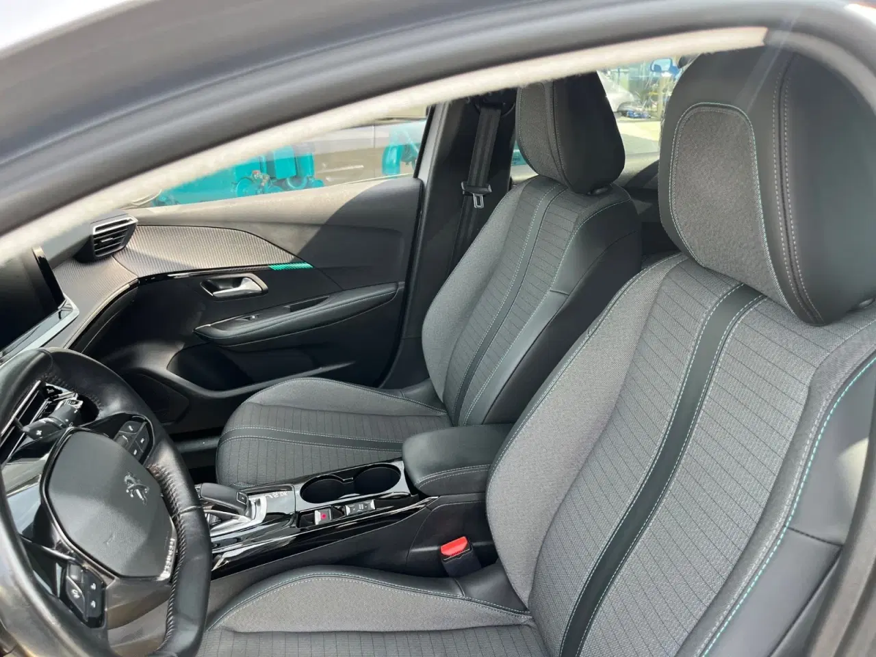 Billede 9 - Peugeot 208 1,2 PureTech 100 Allure EAT8