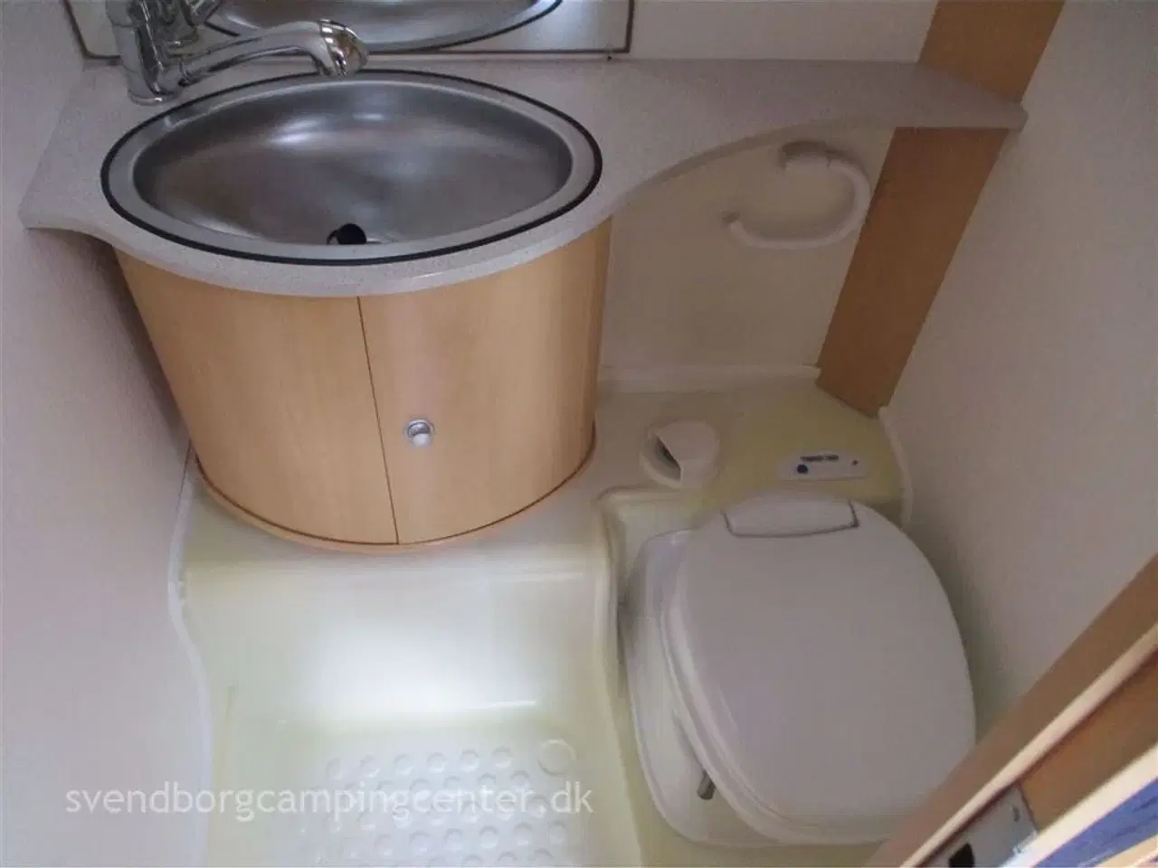 Billede 9 - 2008 - Dethleffs Camper 470 V   Pæn og velholdt